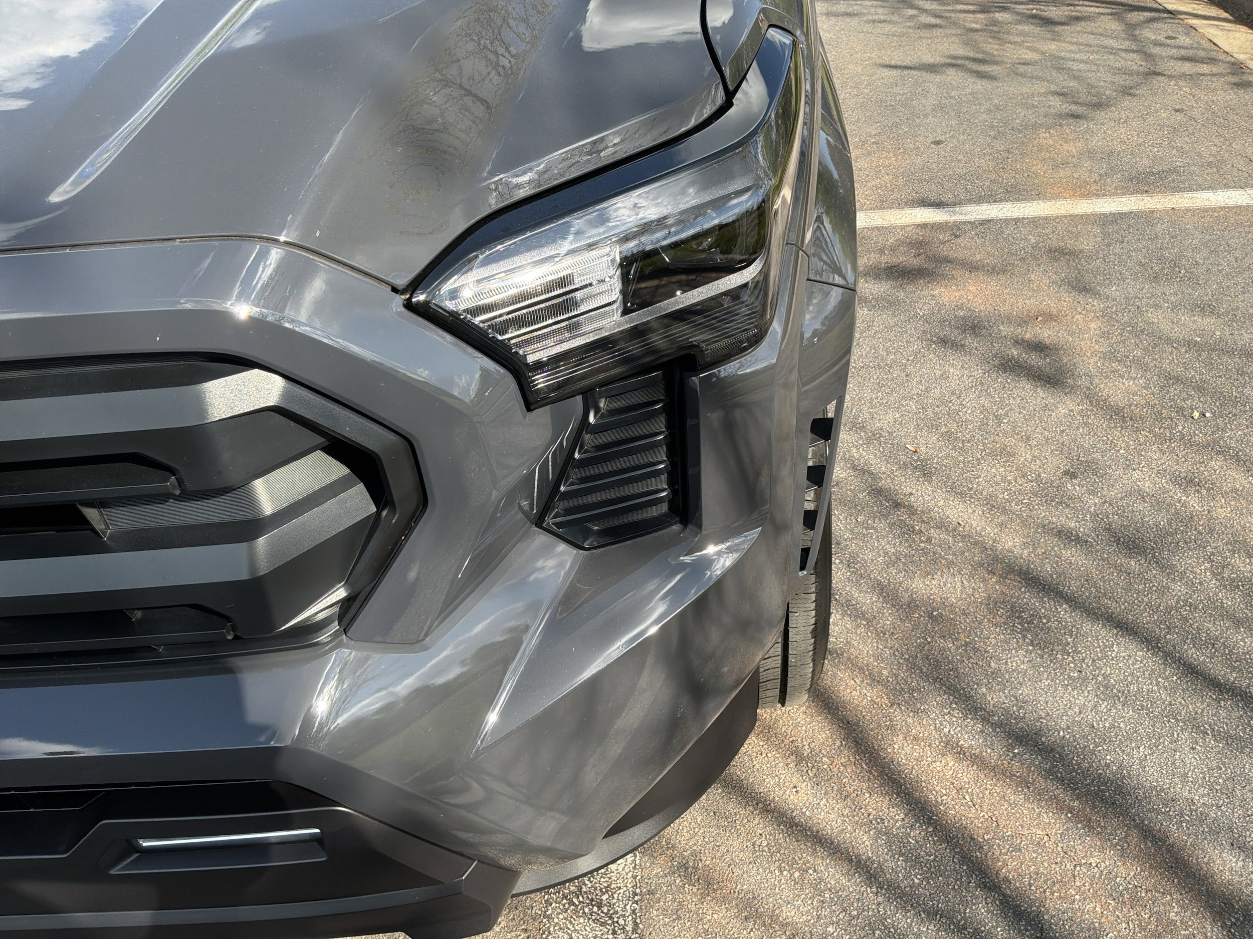 2025 Toyota Tacoma 4WD SR5 photo 5