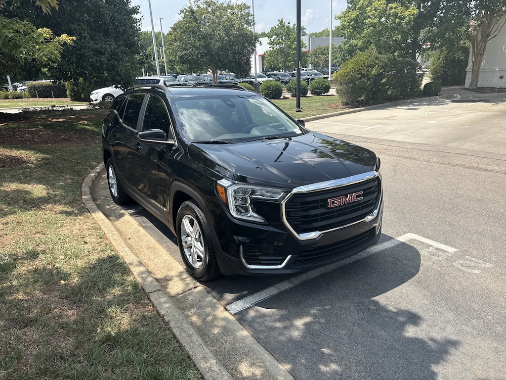 Used 2023 GMC Terrain SLE SUV