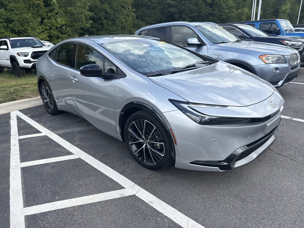 Certified 2024 Toyota Prius XLE Hatchback
