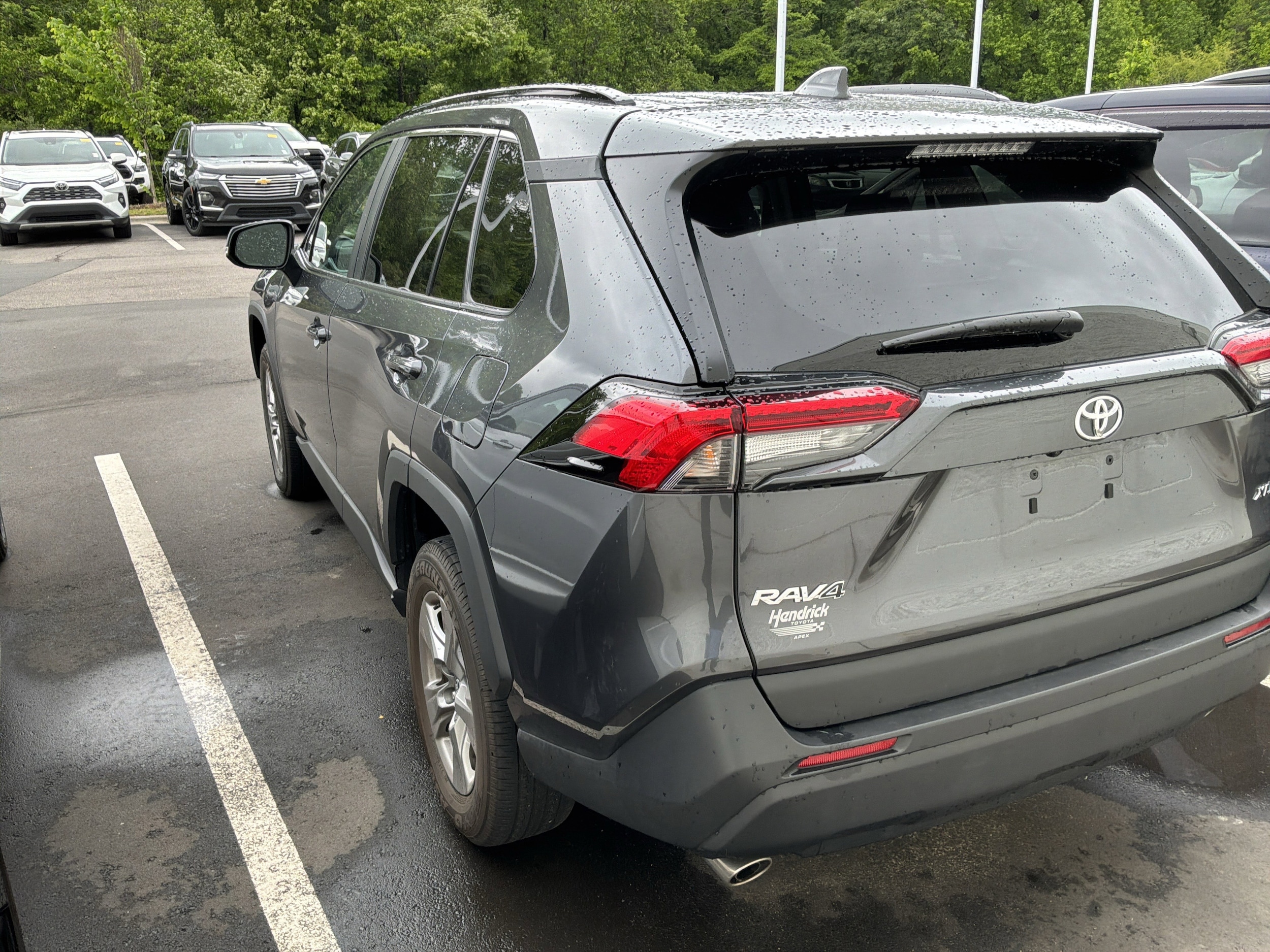 2023 Toyota RAV4 XLE photo 6