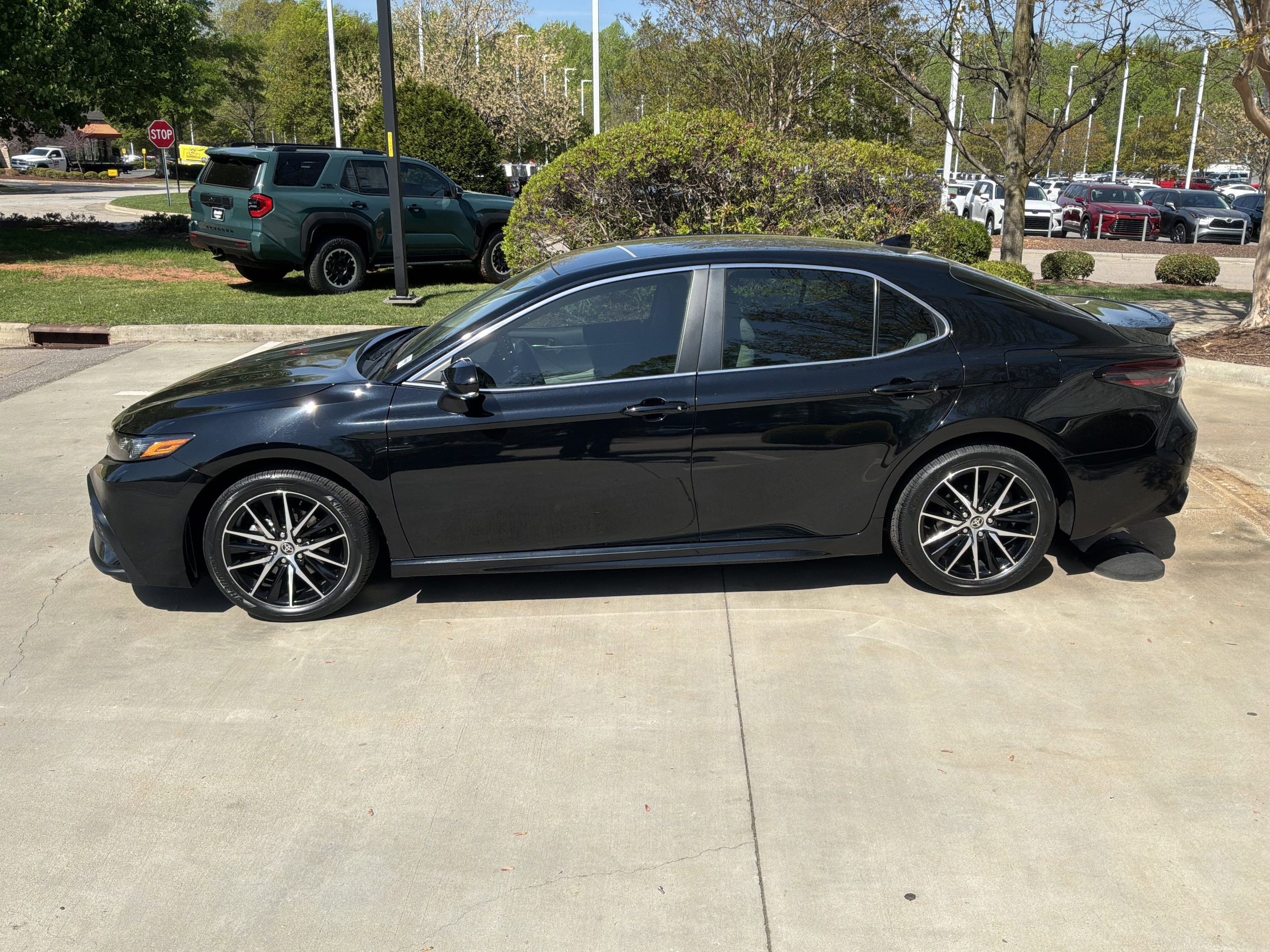 2024 Toyota Camry SE photo 3