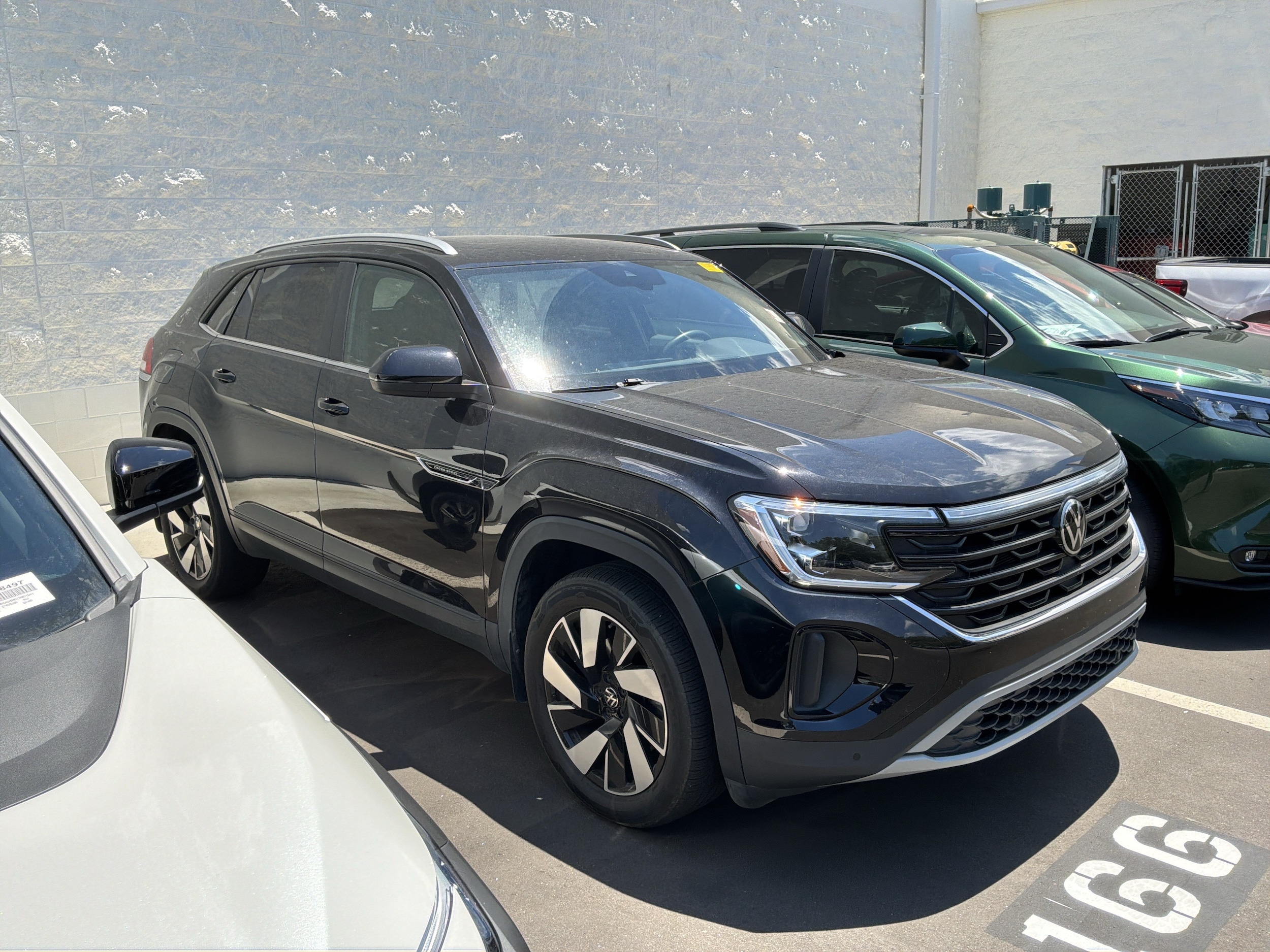 Volkswagen Atlas Cross Sport 2.0T SE W/Technology