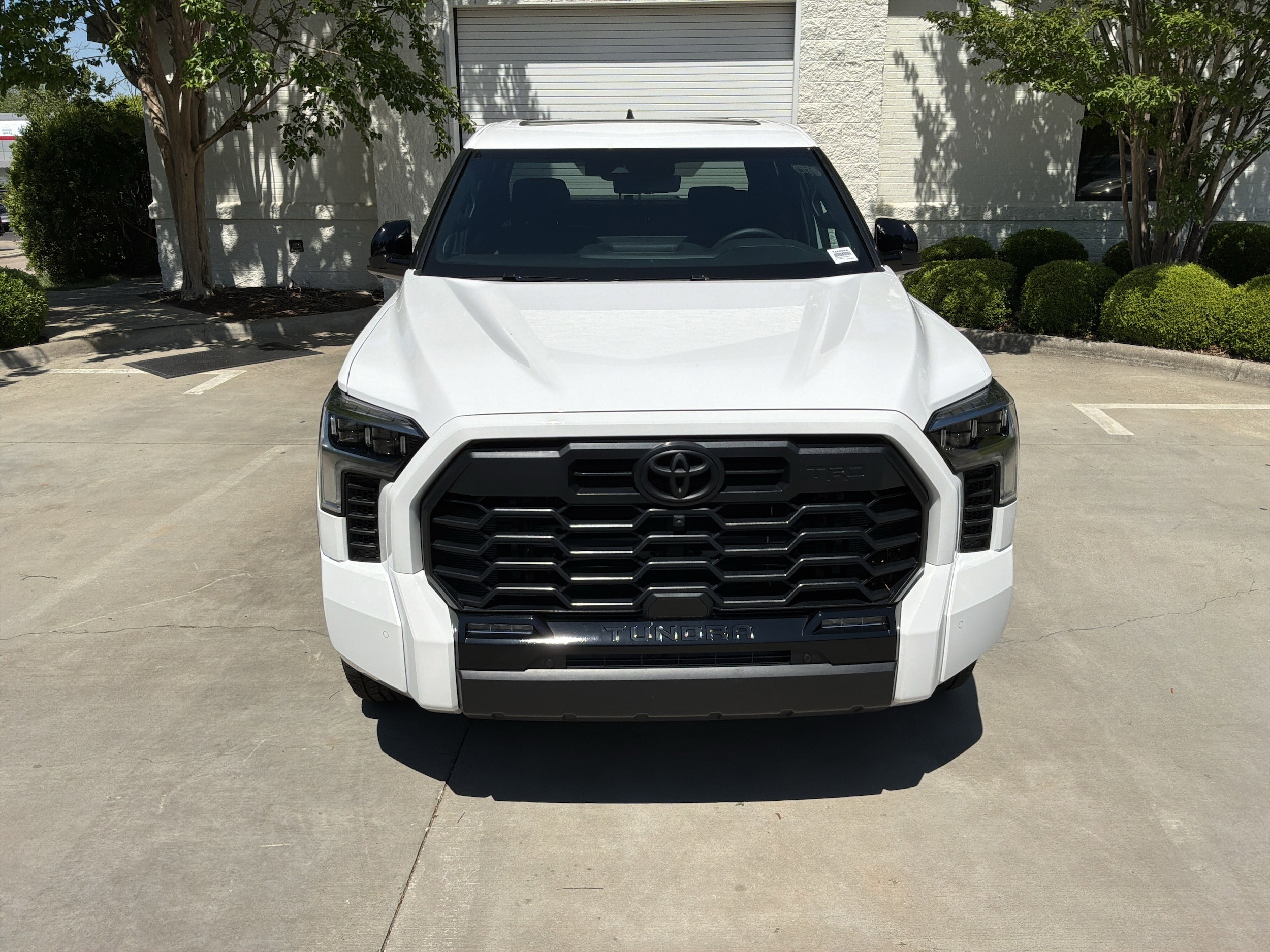 2025 Toyota Tundra 4WD Limited photo 2