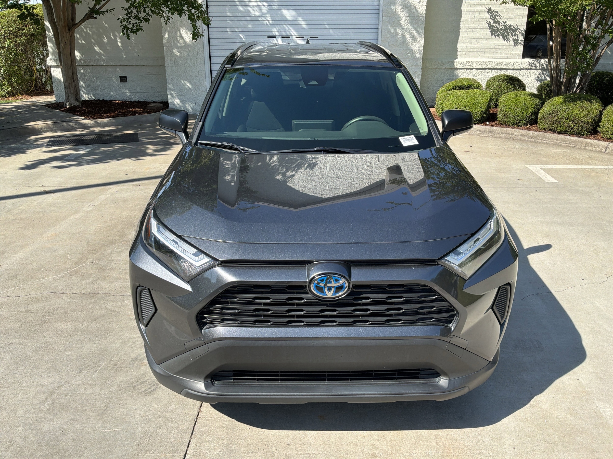 2023 Toyota RAV4 Hybrid LE photo 2