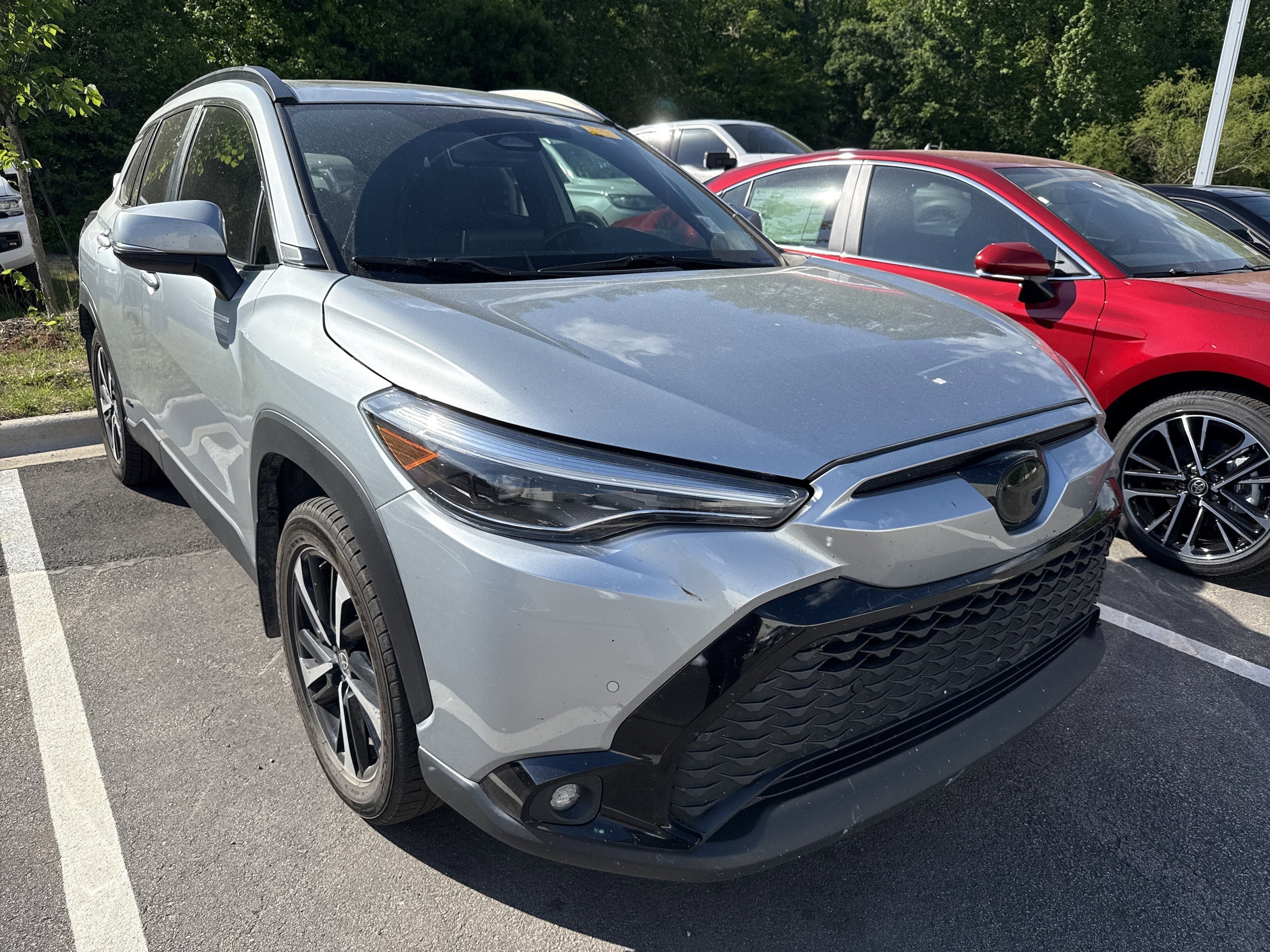 2024 Toyota Corolla Cross Hybrid XSE photo 2
