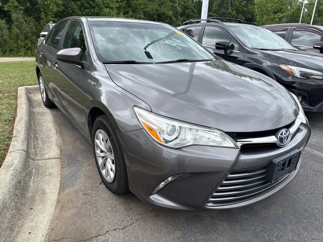 2015 Toyota Camry Hybrid LE Sedan