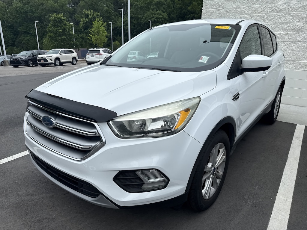 Used 2017 Ford Escape SE SUV