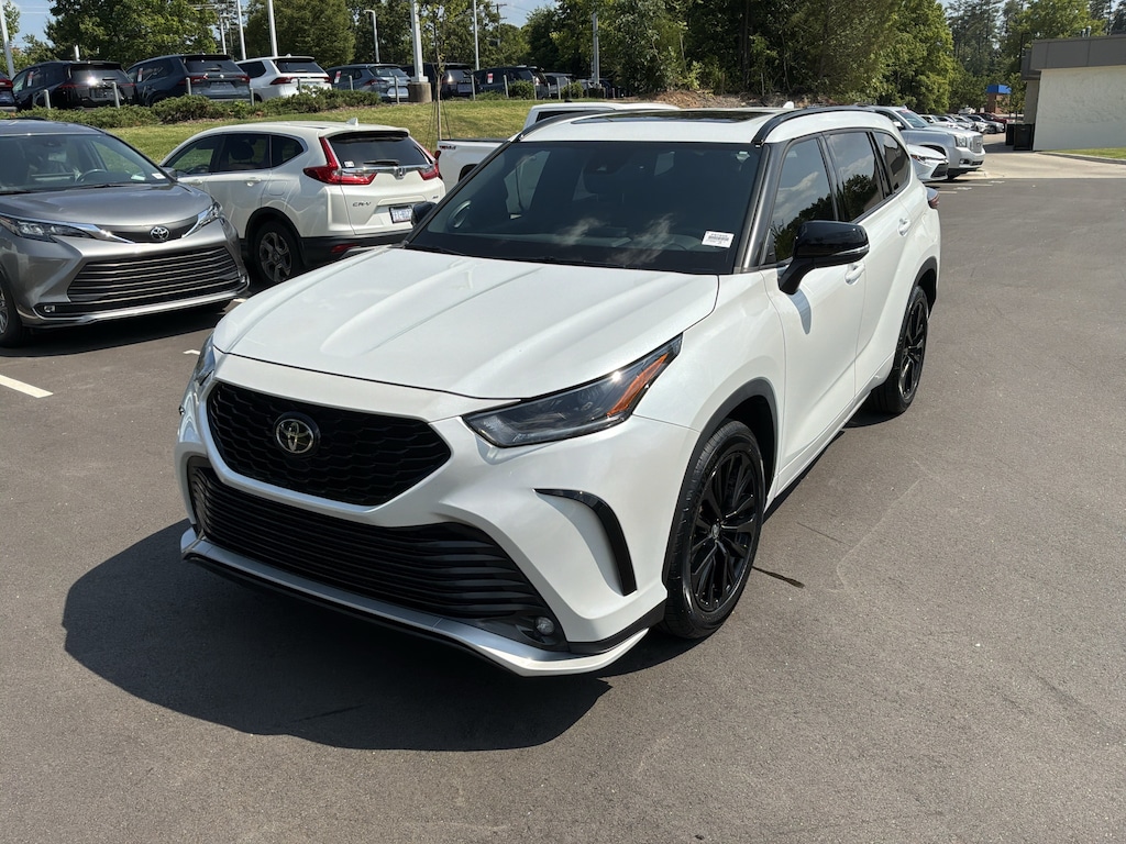Used 2023 Toyota Highlander XSE SUV