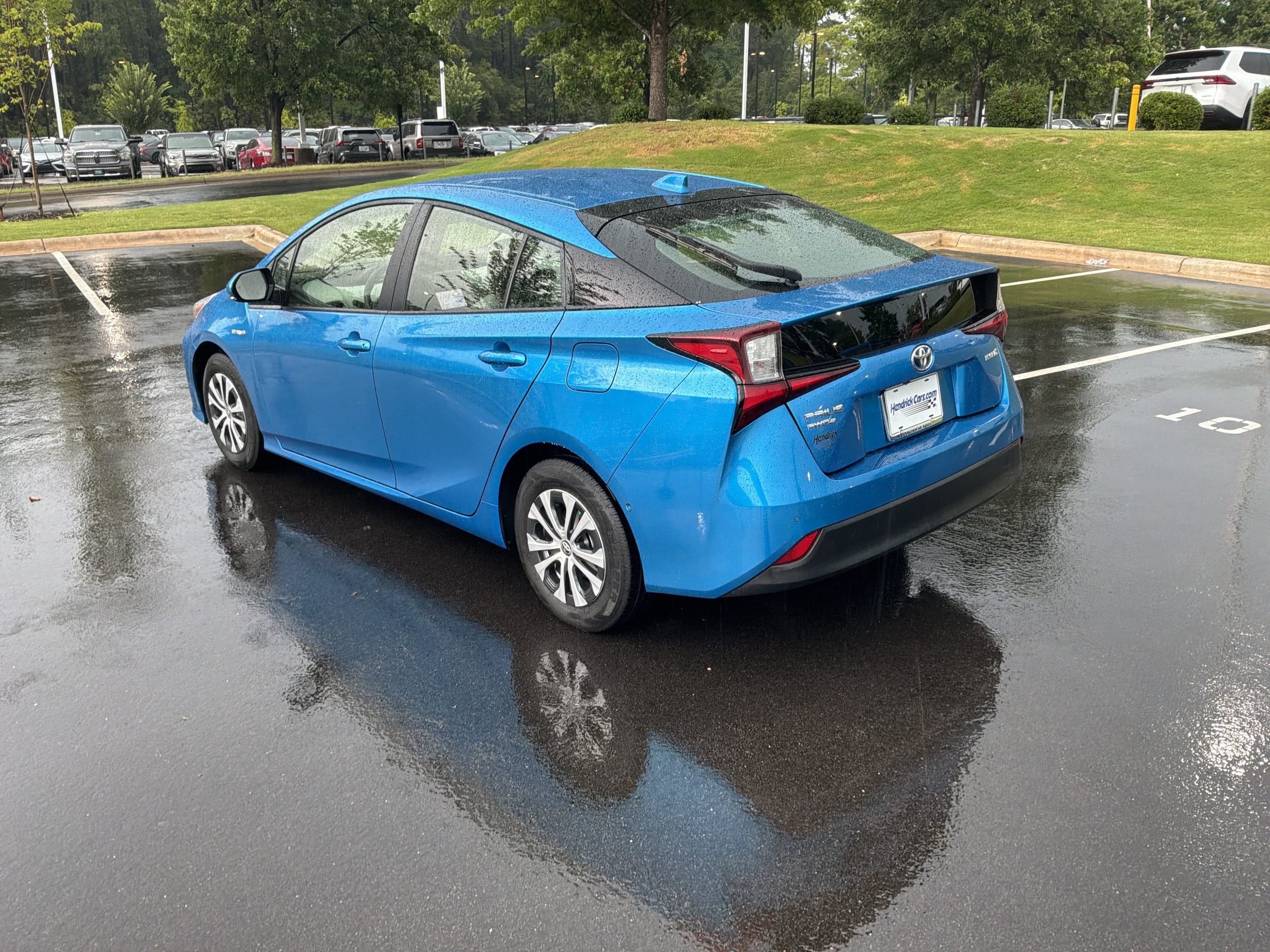 2020 Toyota Prius LE