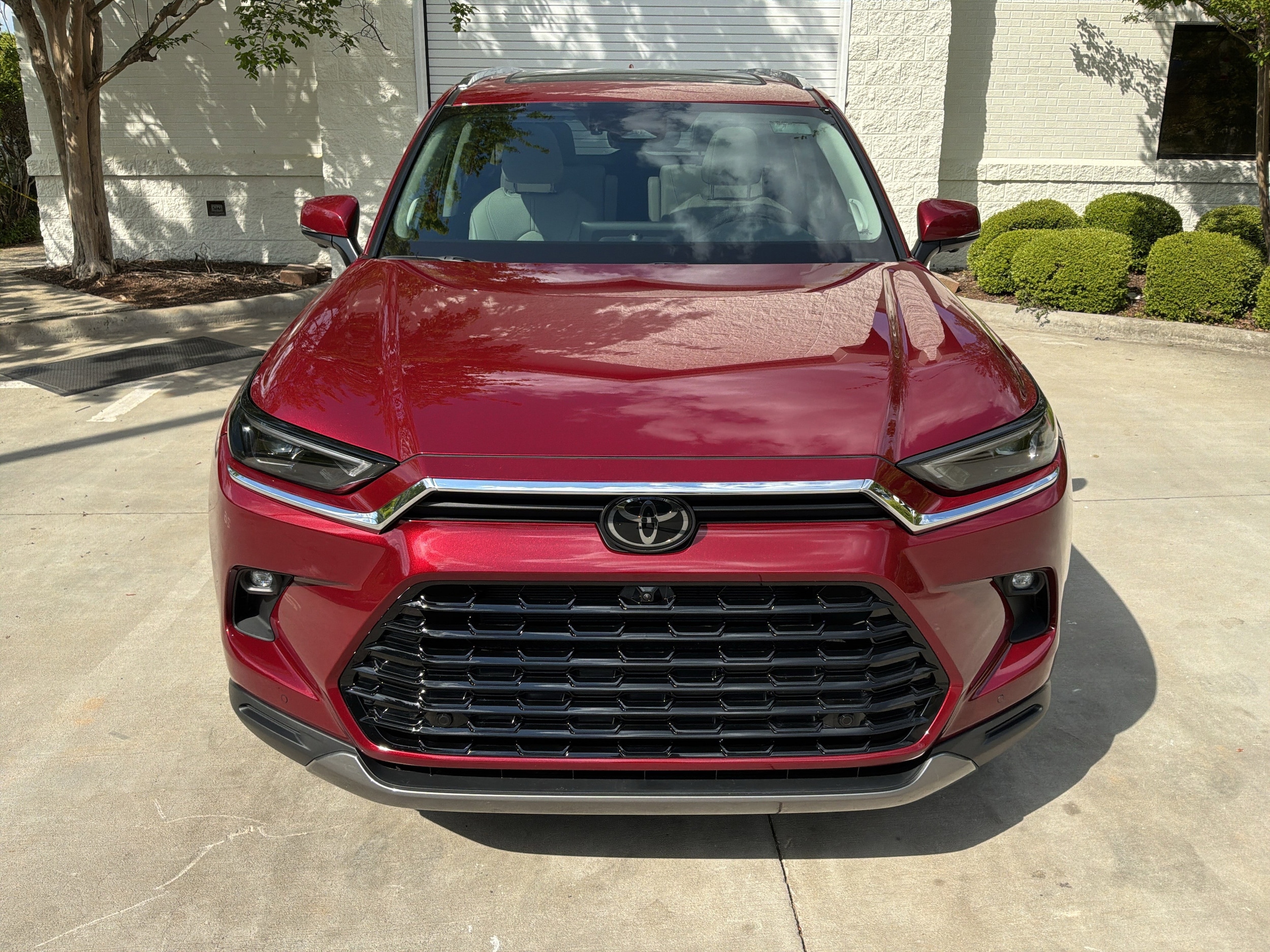 2025 Toyota Grand Highlander Limited photo 2