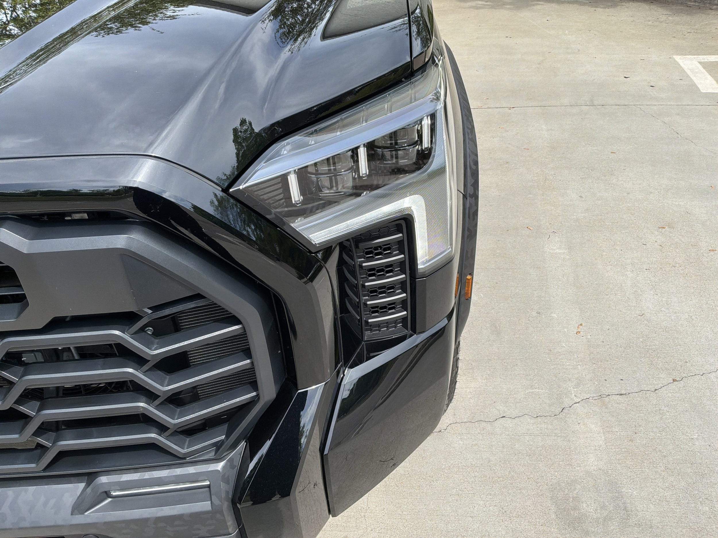 2026 Toyota Tundra 4WD TRD Pro Hybrid photo 4