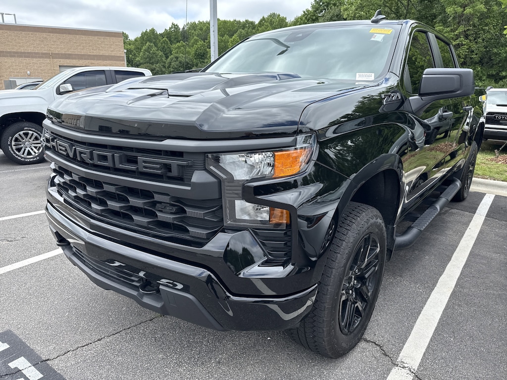Used 2025 Chevrolet Silverado 1500 Custom Trail Boss Pickup