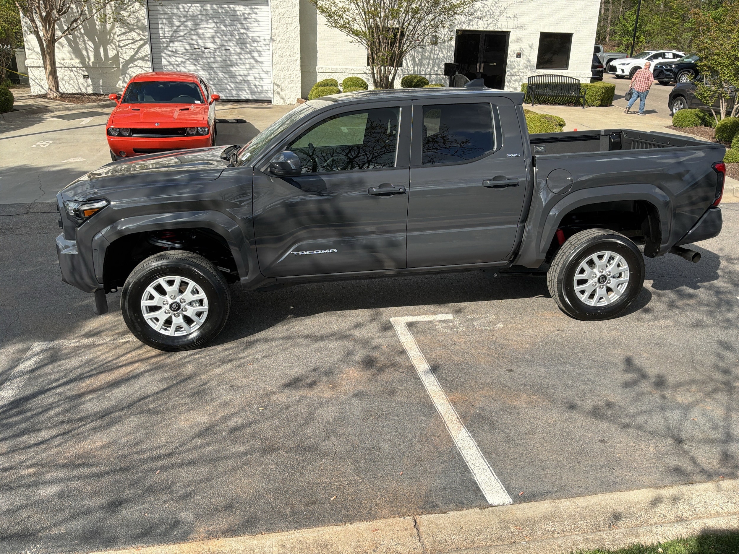 2025 Toyota Tacoma 4WD SR5 photo 6