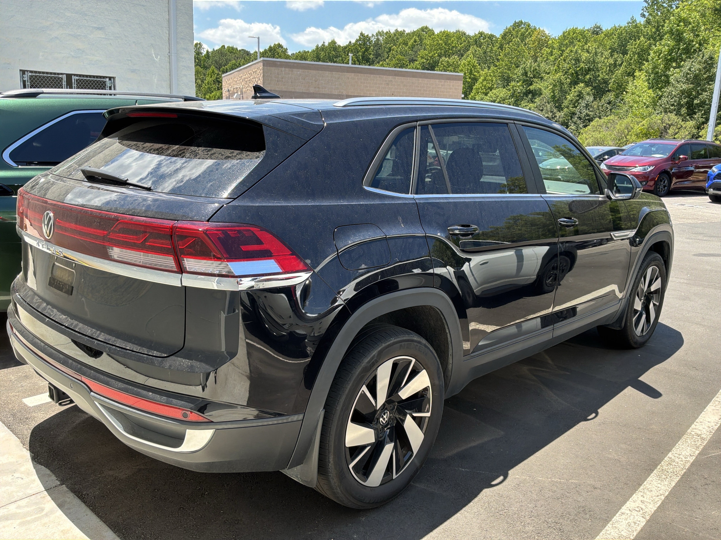 Volkswagen Atlas Cross Sport 2.0T SE W/Technology