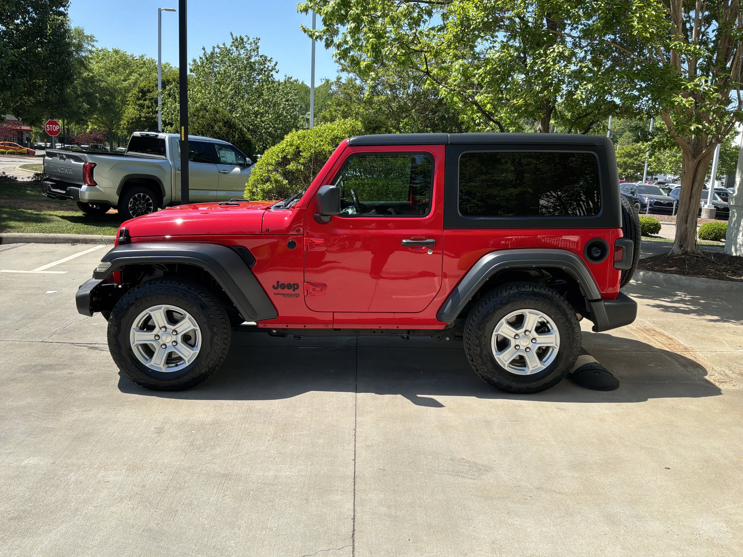 2021 Jeep Wrangler Sport S photo 6