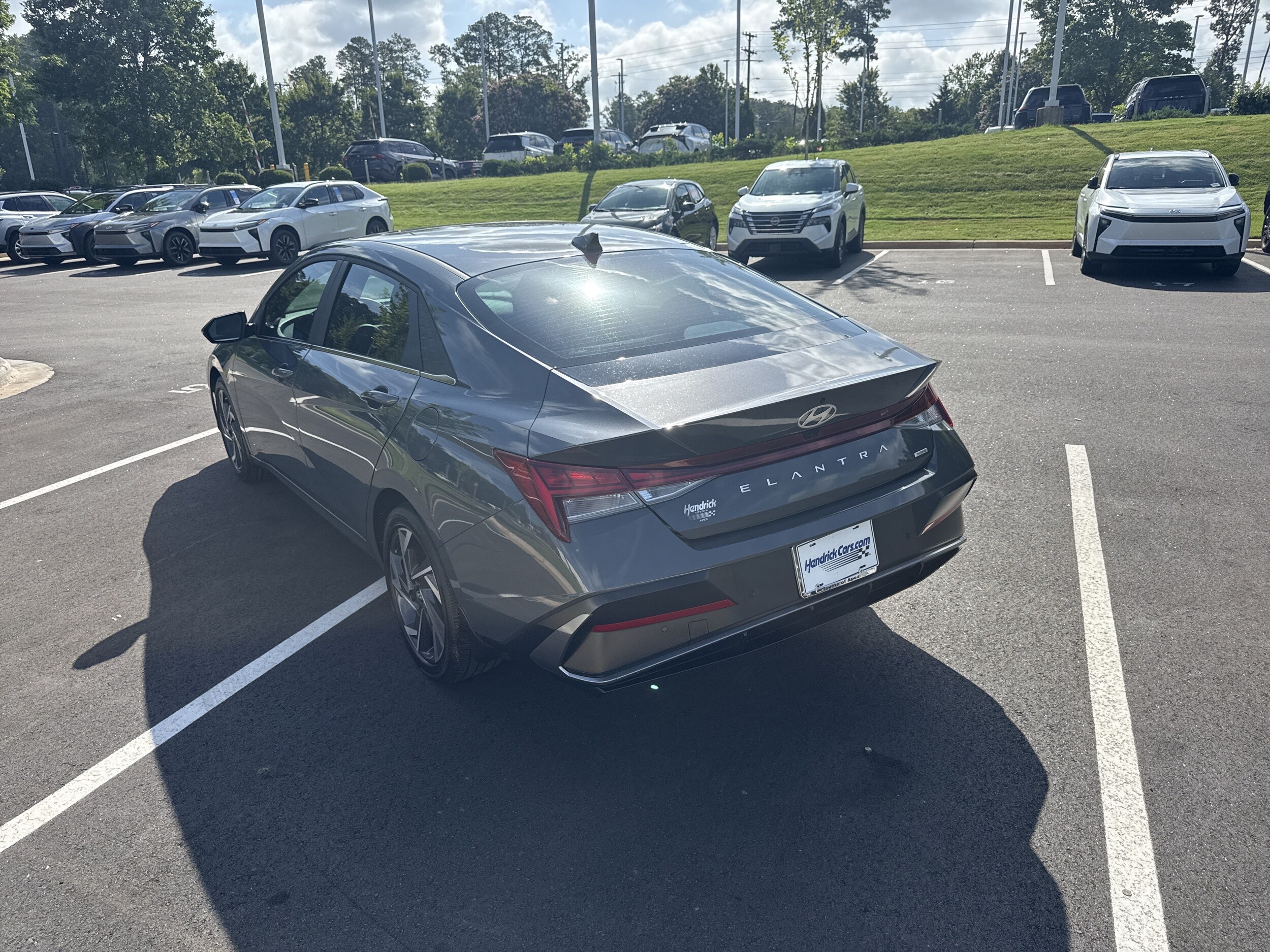 2024 Hyundai Elantra Hybrid Limited