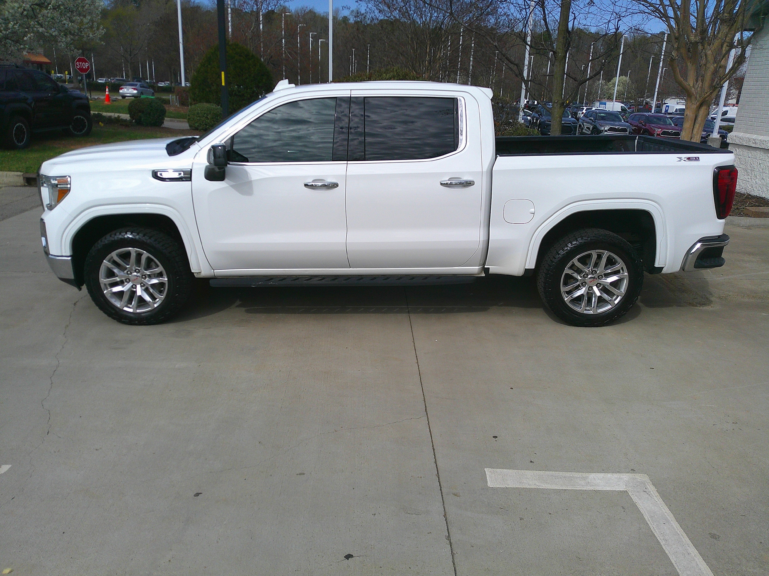 2020 GMC Sierra 1500 SLT photo 3