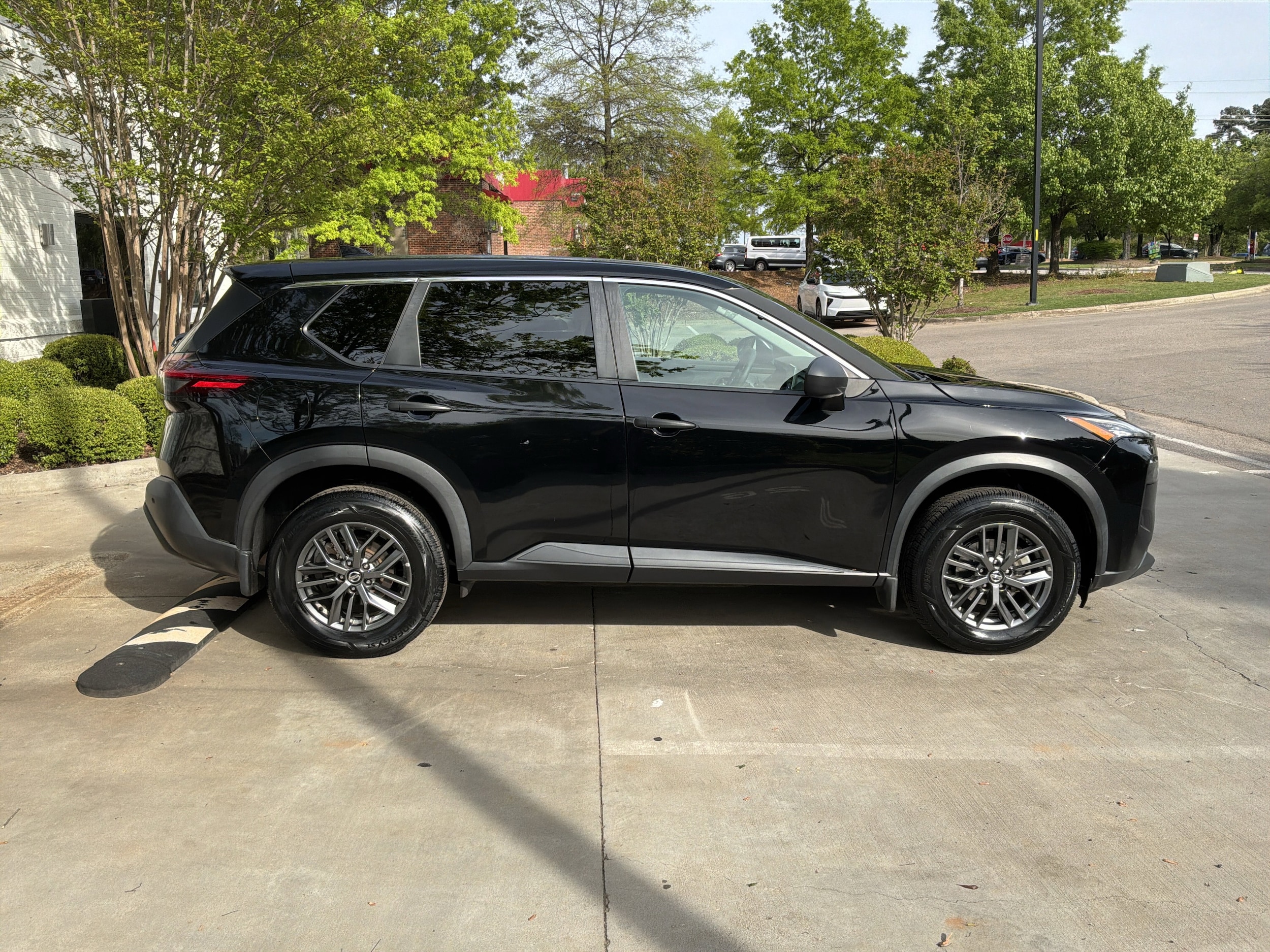 2021 Nissan Rogue S photo 4