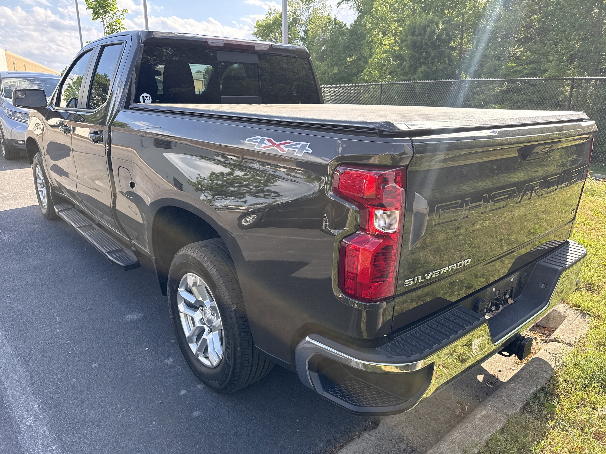 2023 Chevrolet Silverado 1500 LT photo 6