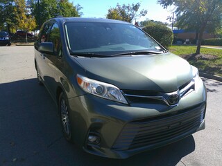 2018 Toyota Sienna XLE Premium Minivan