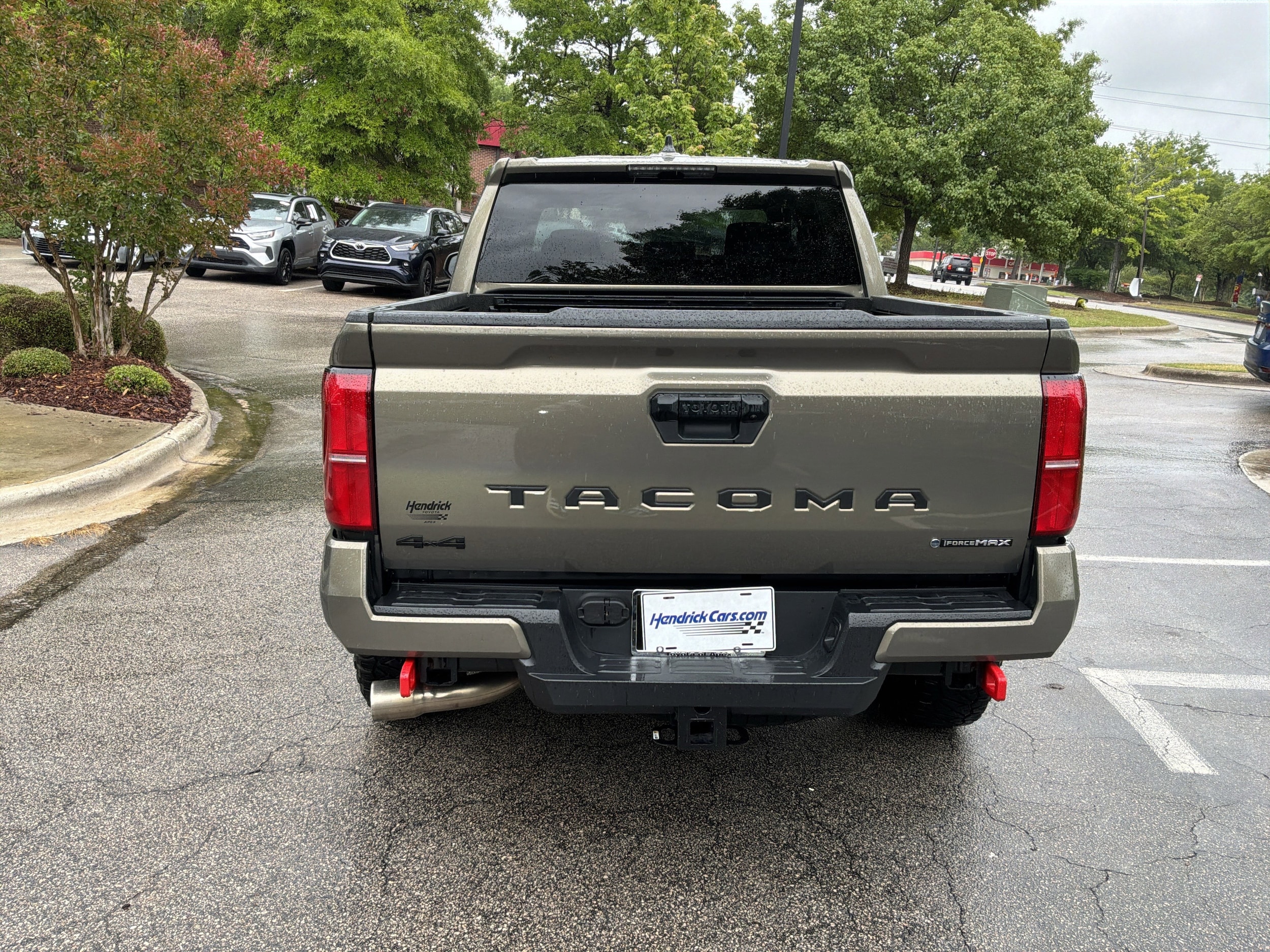 2025 Toyota Tacoma 4WD TRD Off Road Hybrid photo 3