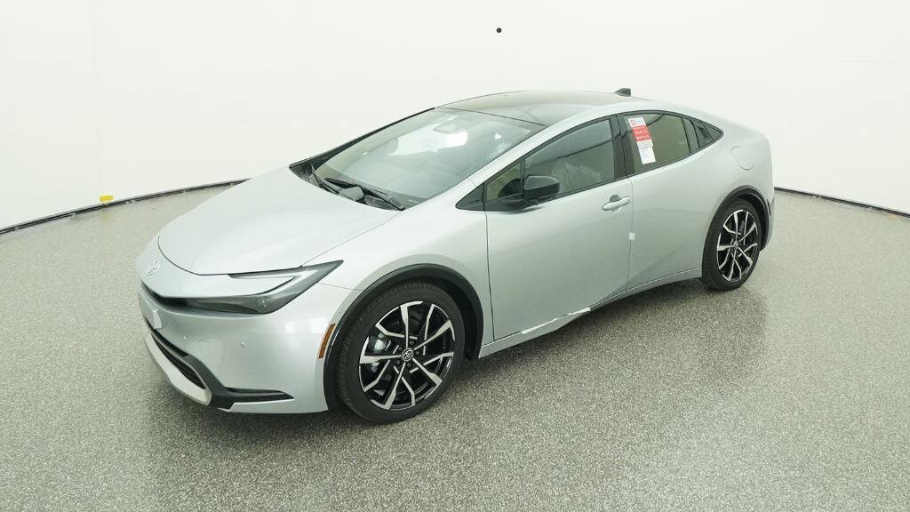 2026 Toyota Prius XSE Premium's photo