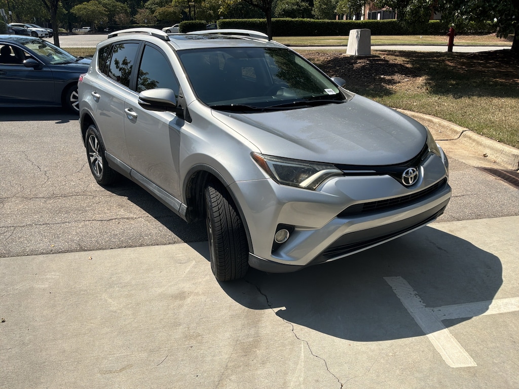 Used 2016 Toyota RAV4 XLE SUV