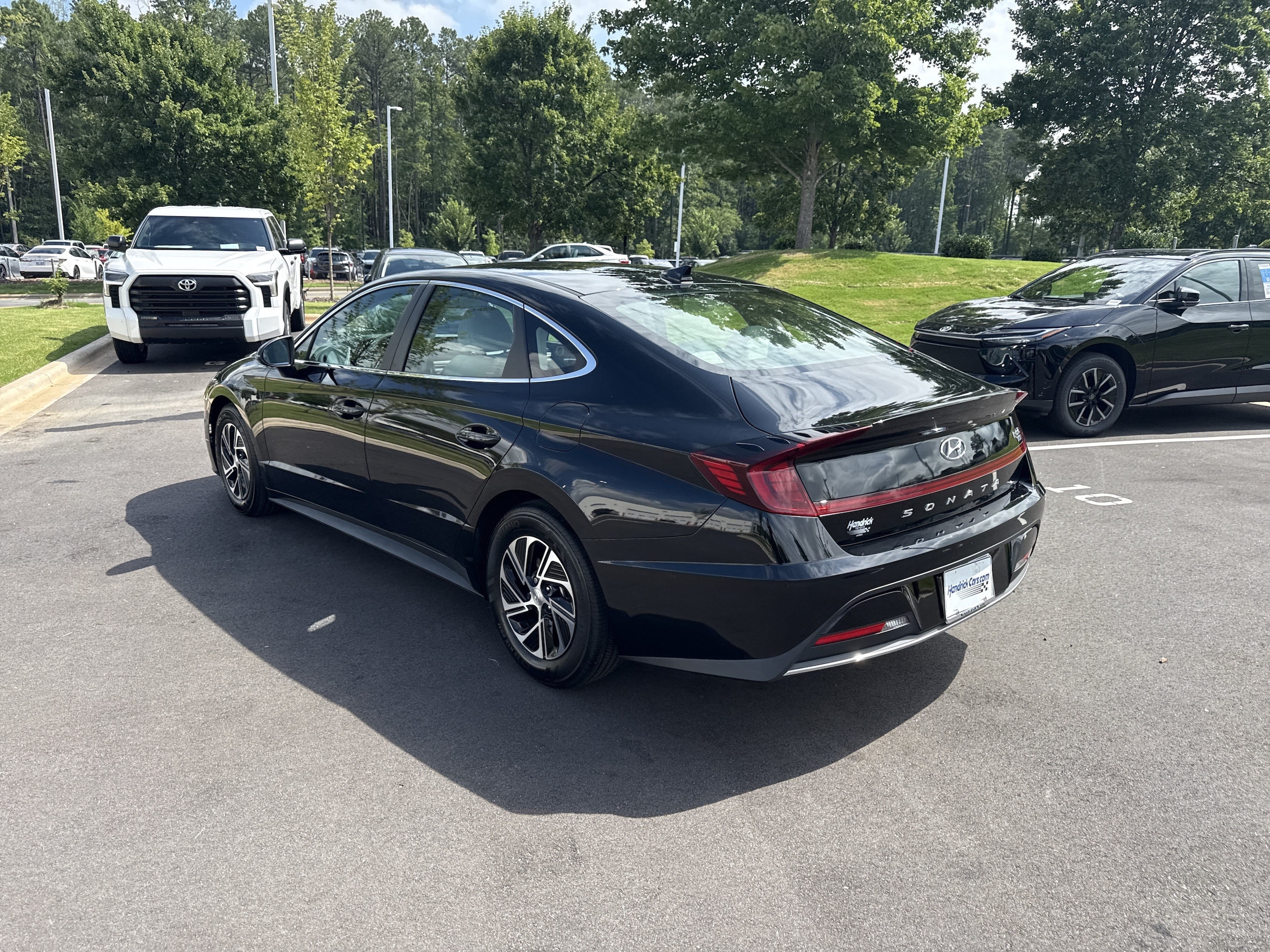 2023 Hyundai Sonata Hybrid Blue