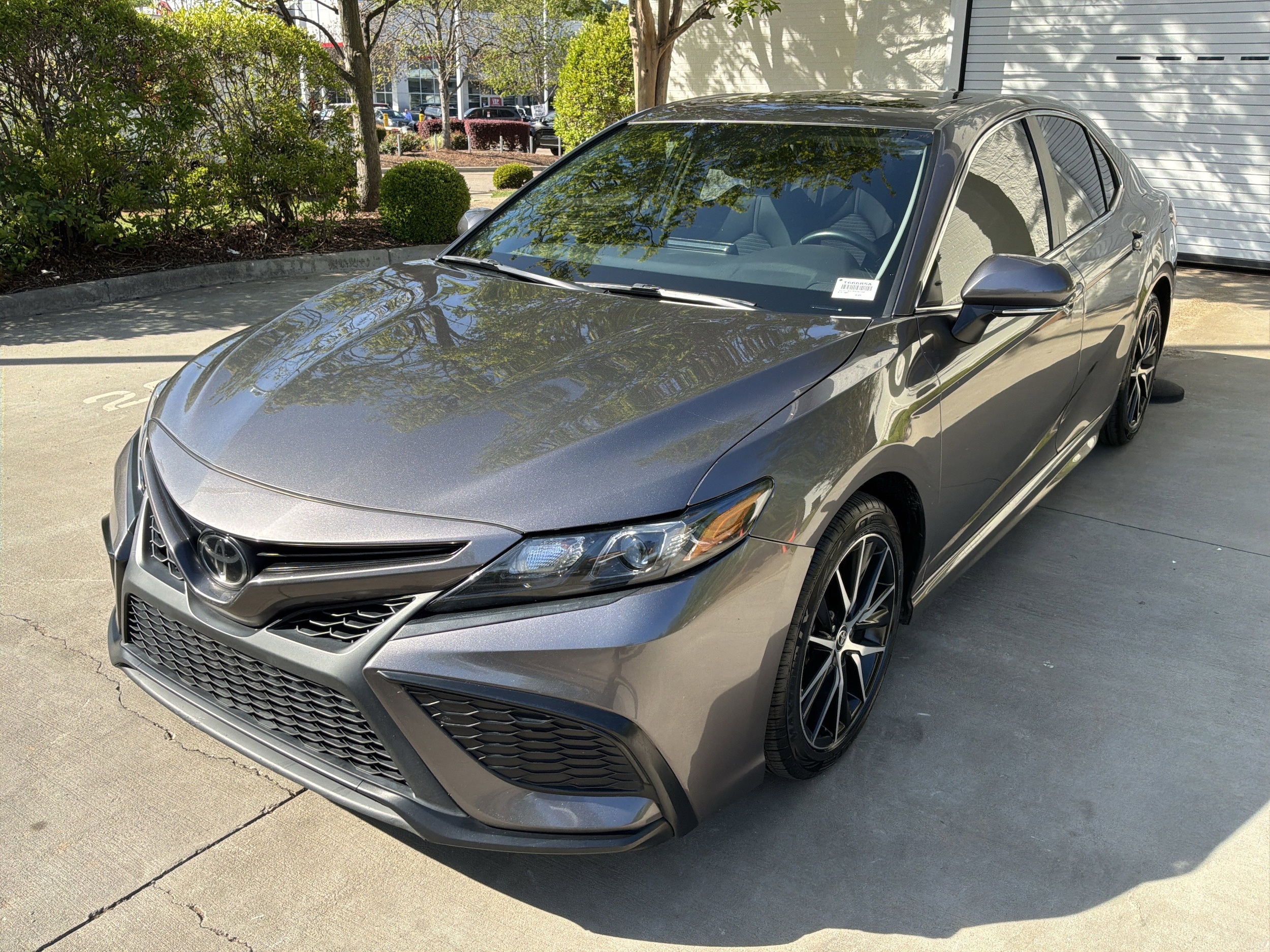 2023 Toyota Camry SE photo 4