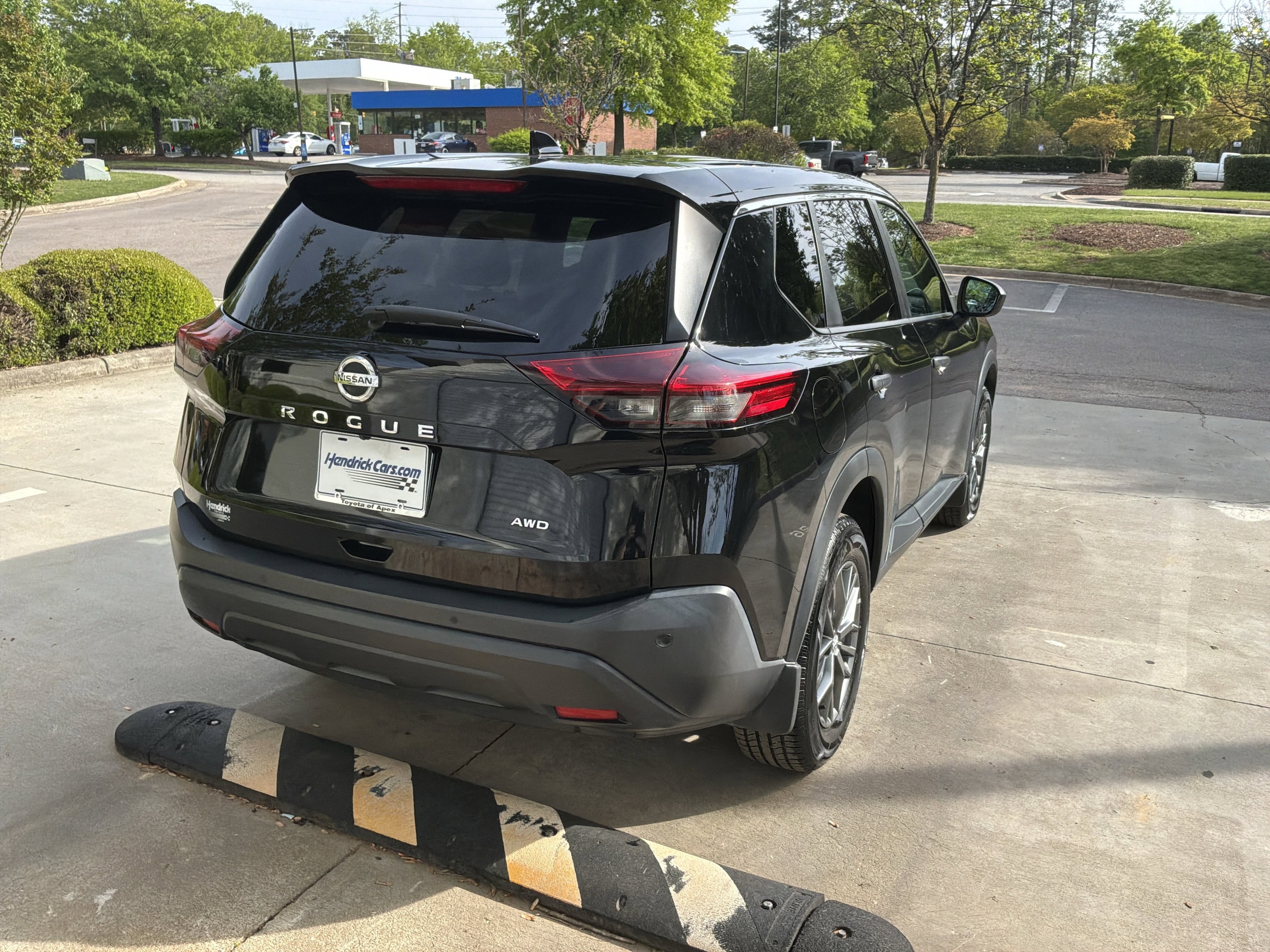 2021 Nissan Rogue S photo 2