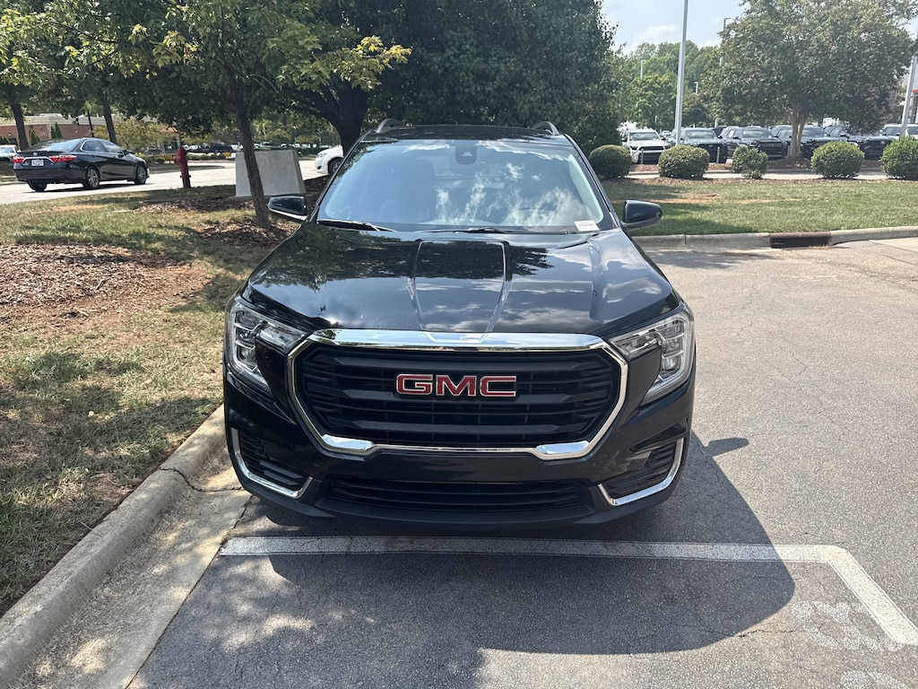 Used 2023 GMC Terrain SLE SUV