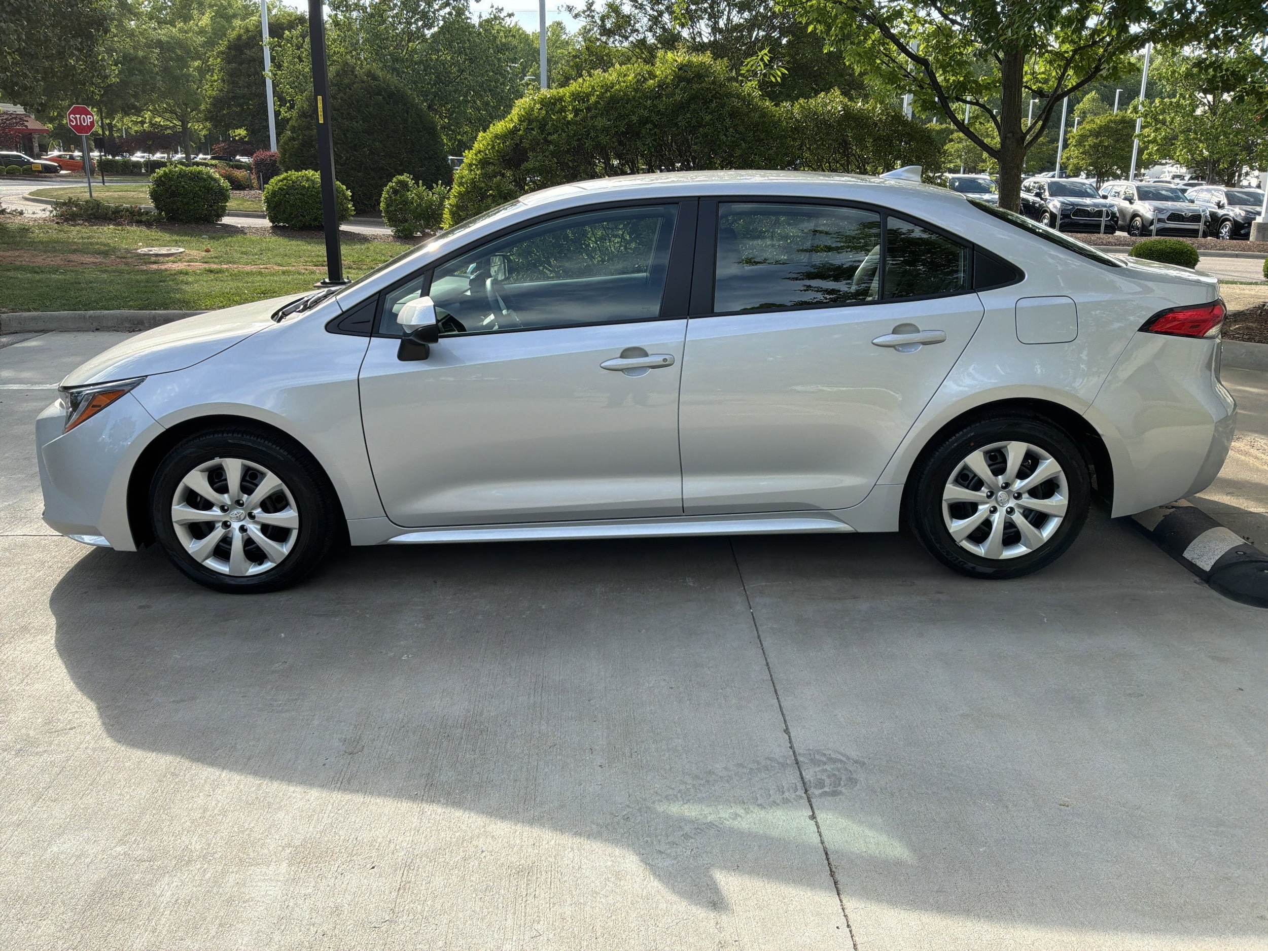 2026 Toyota Corolla LE photo 6