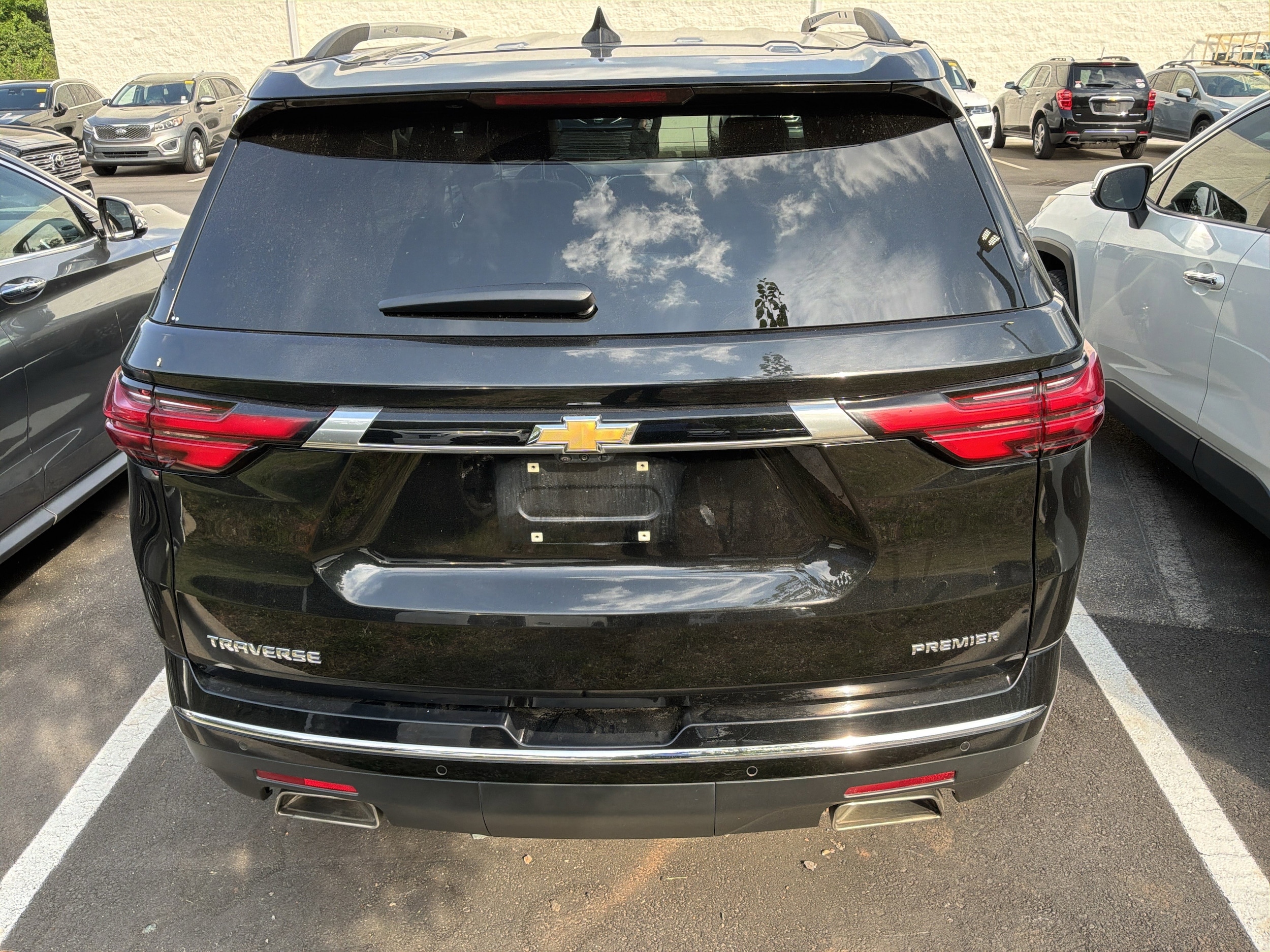 2023 Chevrolet Traverse Premier photo 6
