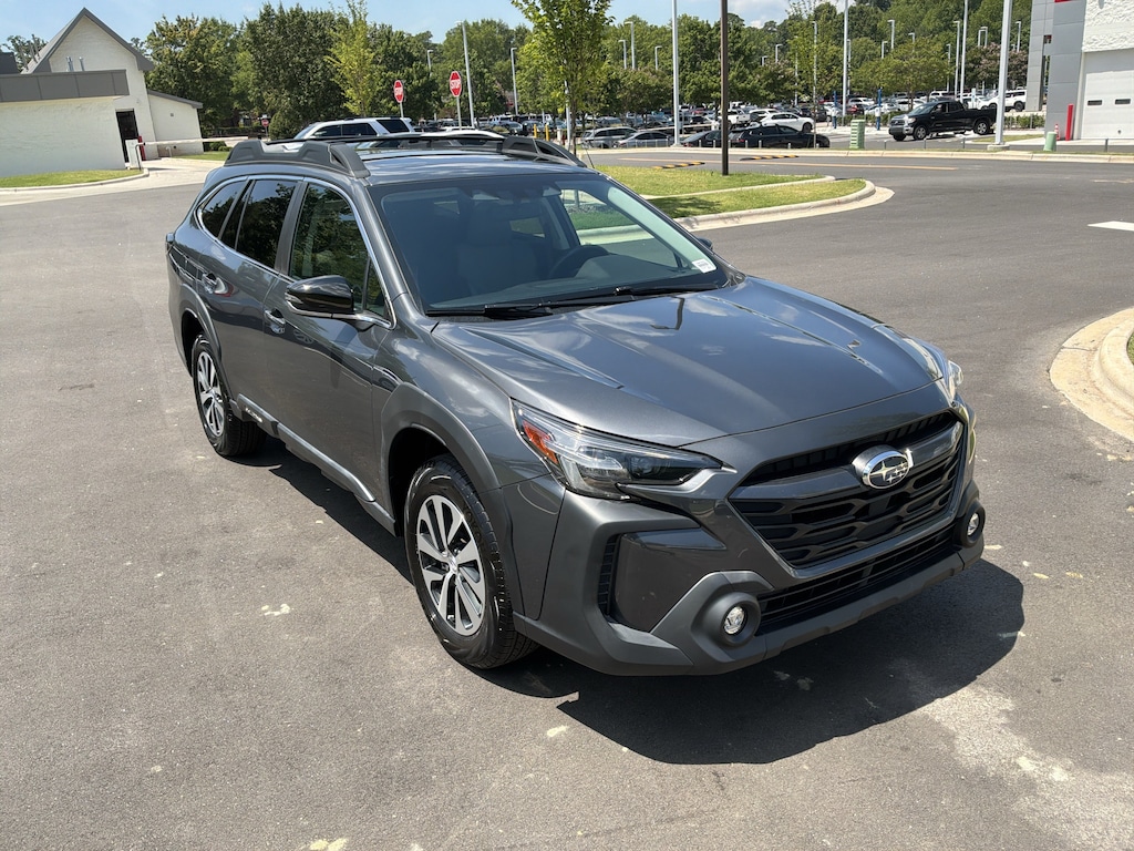 Used 2024 Subaru Outback Premium SUV