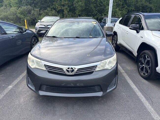 2014 Toyota Camry L Sedan