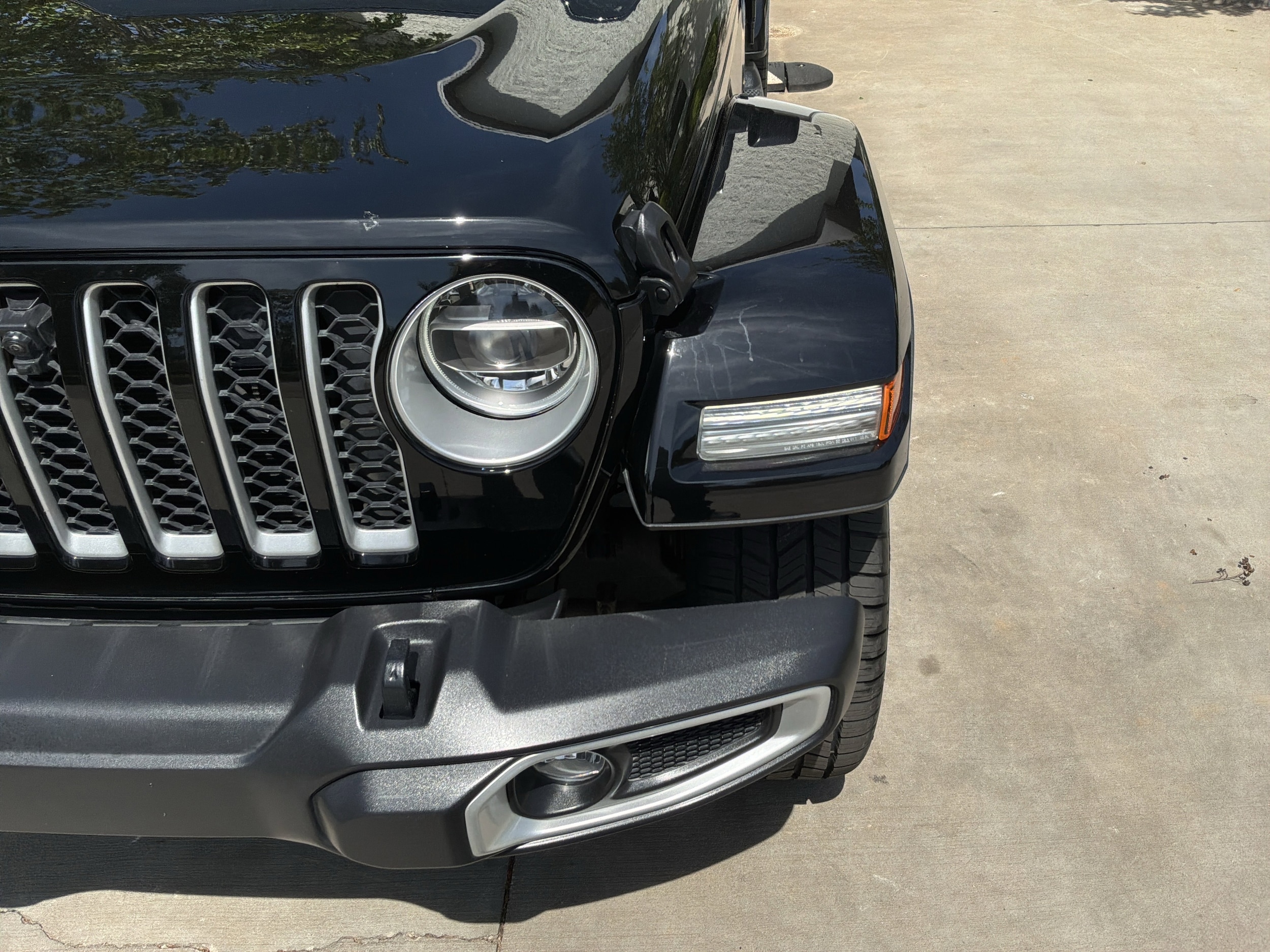 2021 Jeep Wrangler 4xe Unlimited Sahara photo 5