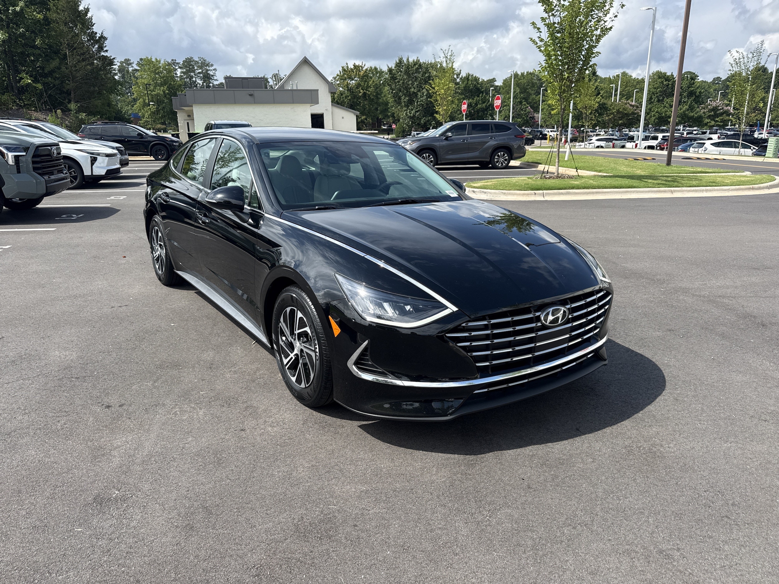 2023 Hyundai Sonata Hybrid Blue