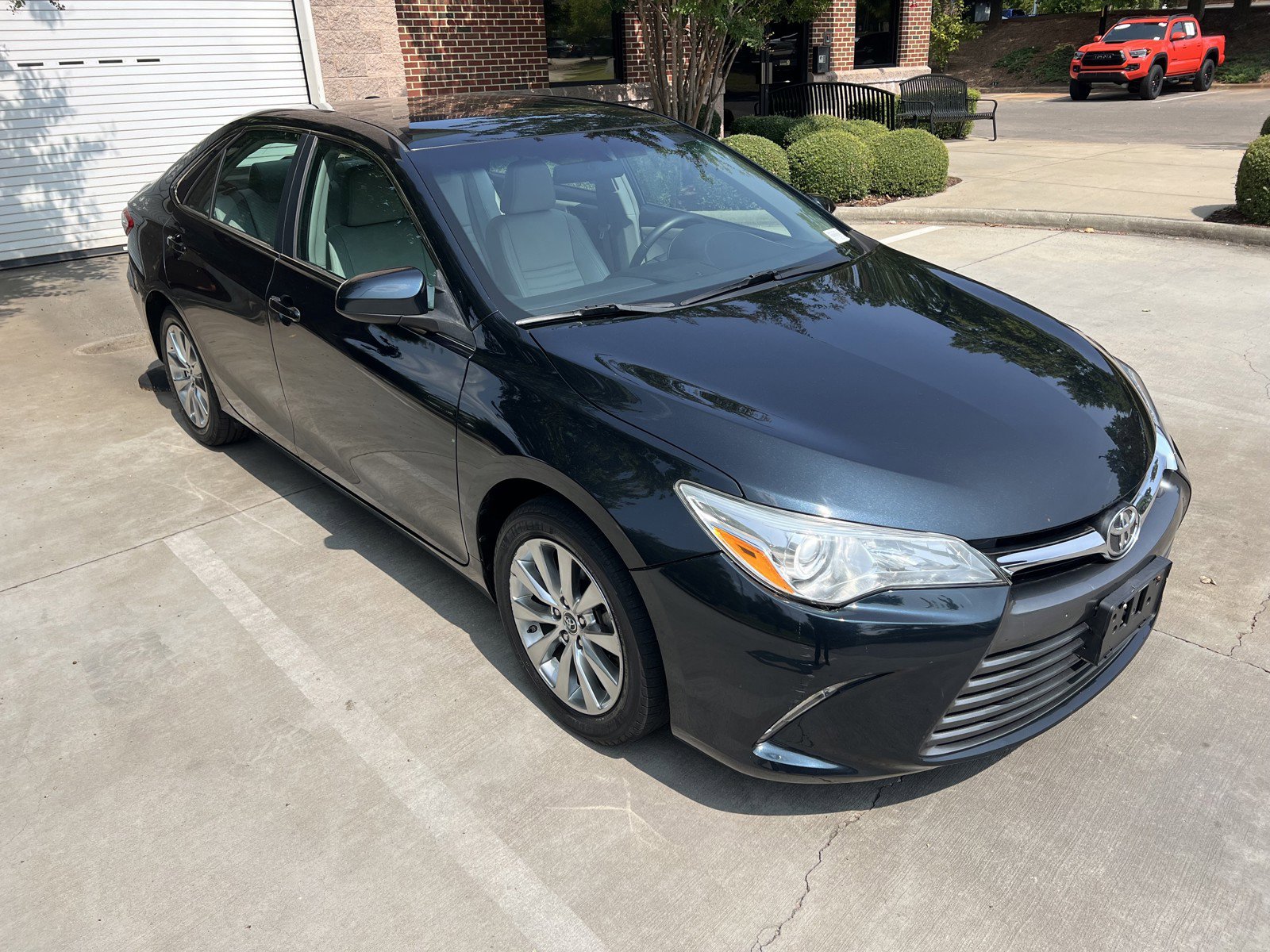 Used 2015 Toyota Camry XLE with VIN 4T4BF1FK9FR513286 for sale in Mckinney, TX