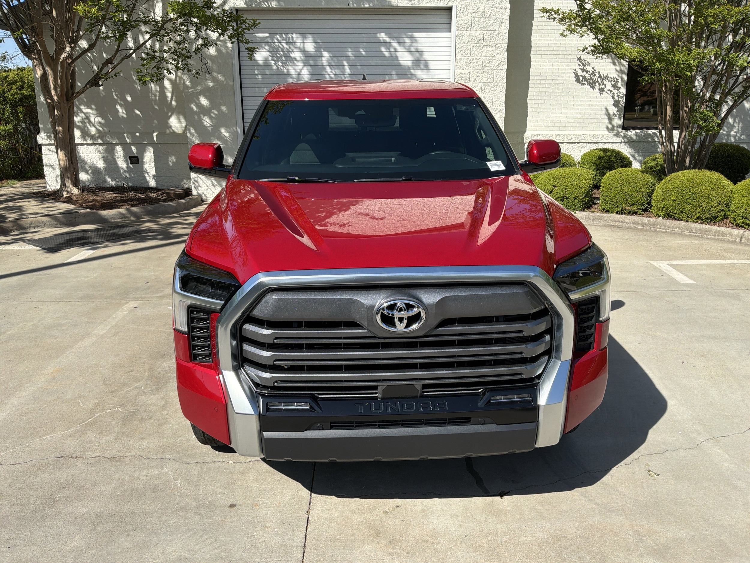 2025 Toyota Tundra 4WD Limited photo 2