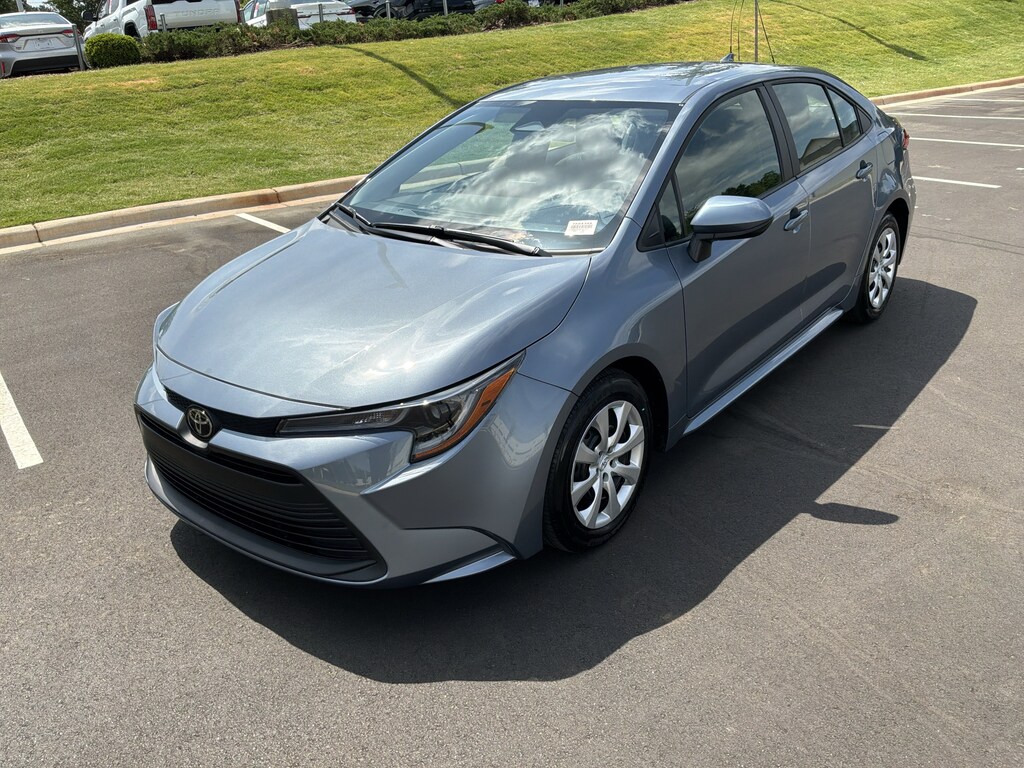 Certified 2025 Toyota Corolla LE Sedan