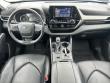 2022 Toyota Highlander Hybrid XLE SUV