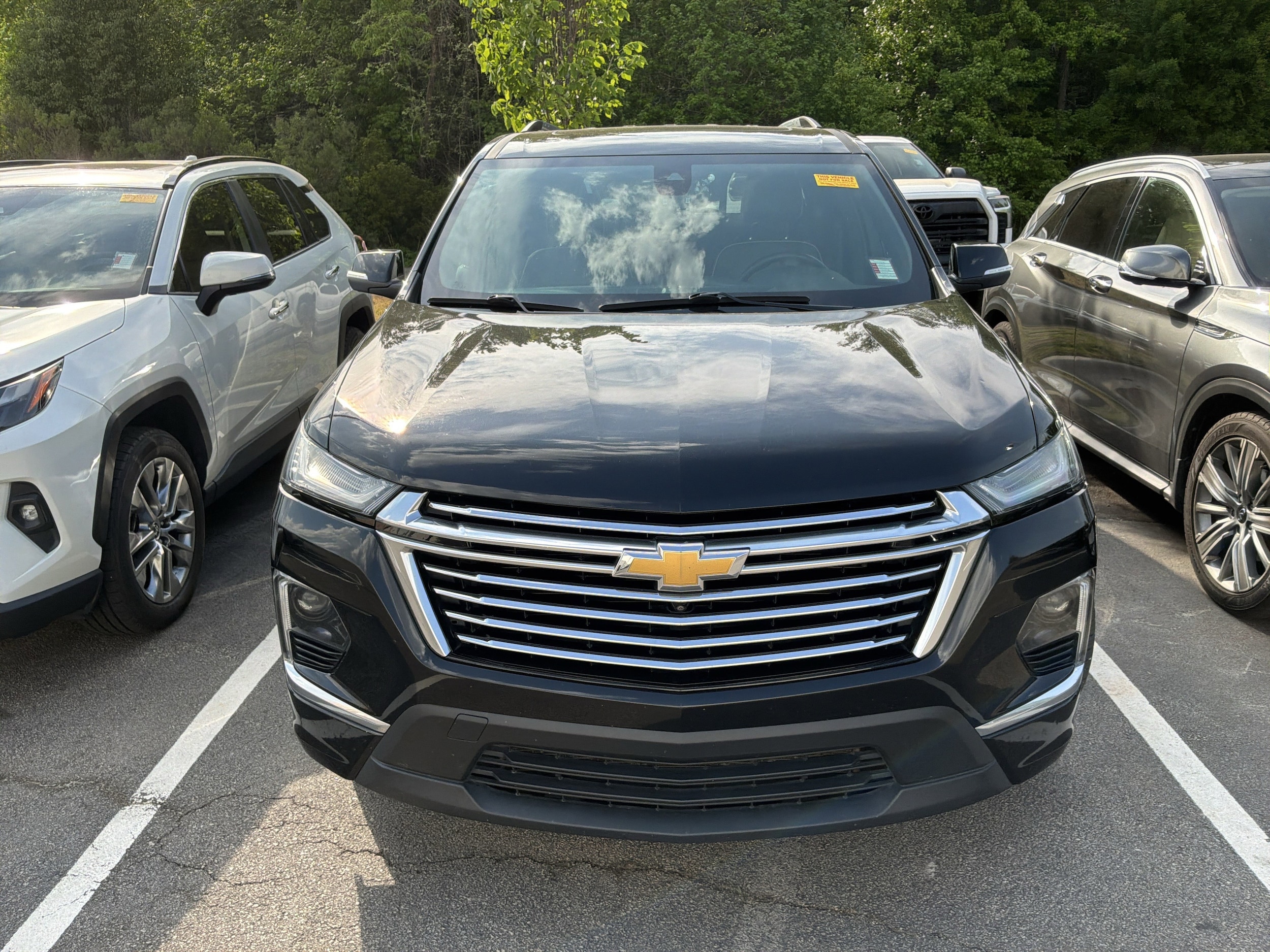 2023 Chevrolet Traverse Premier photo 2