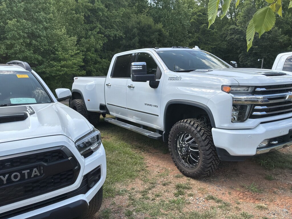 Used 2020 Chevrolet Silverado 3500HD High Country Pickup