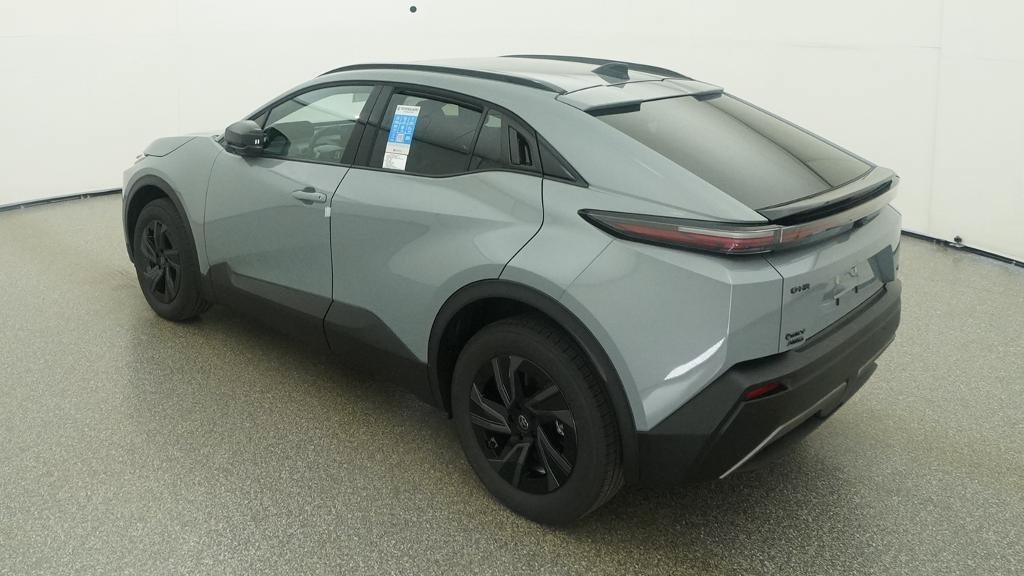2026 Toyota C-HR SE