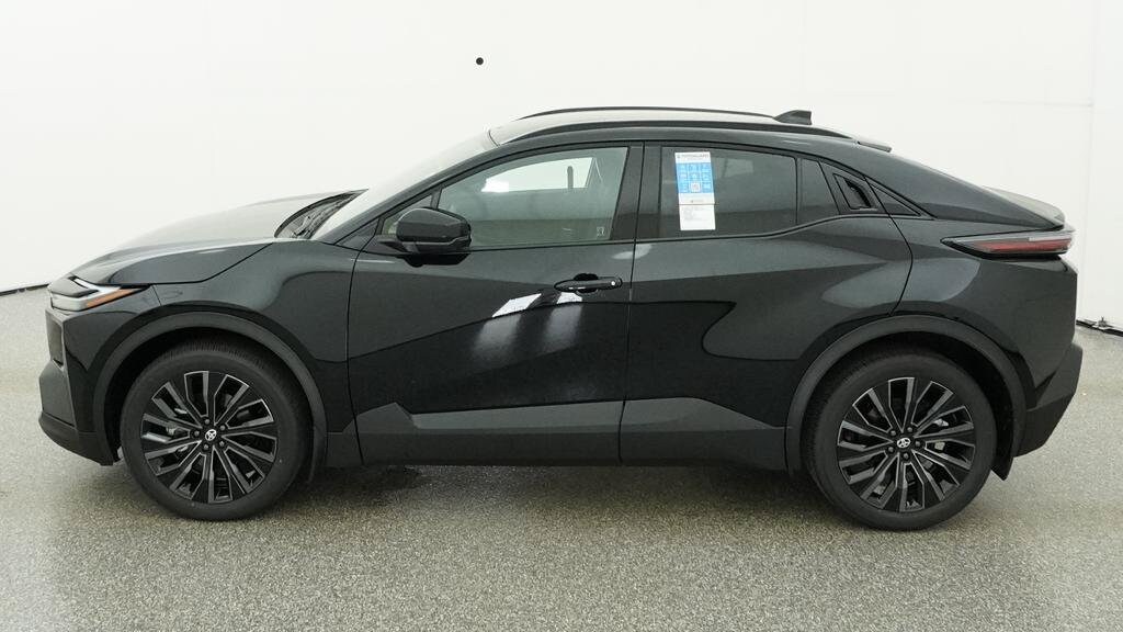 2026 Toyota C-HR XSE