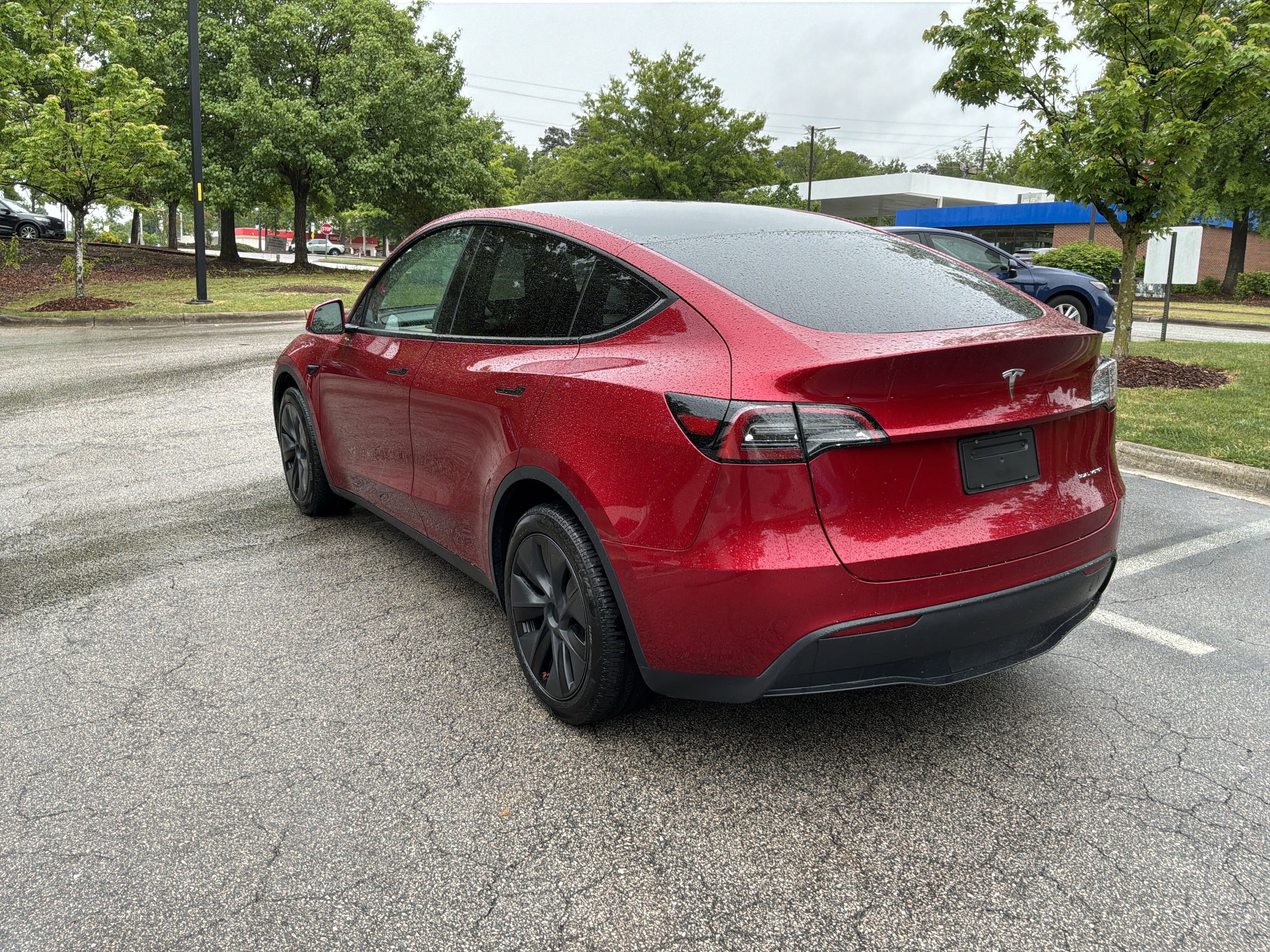 2024 Tesla Model Y Long Range photo 6