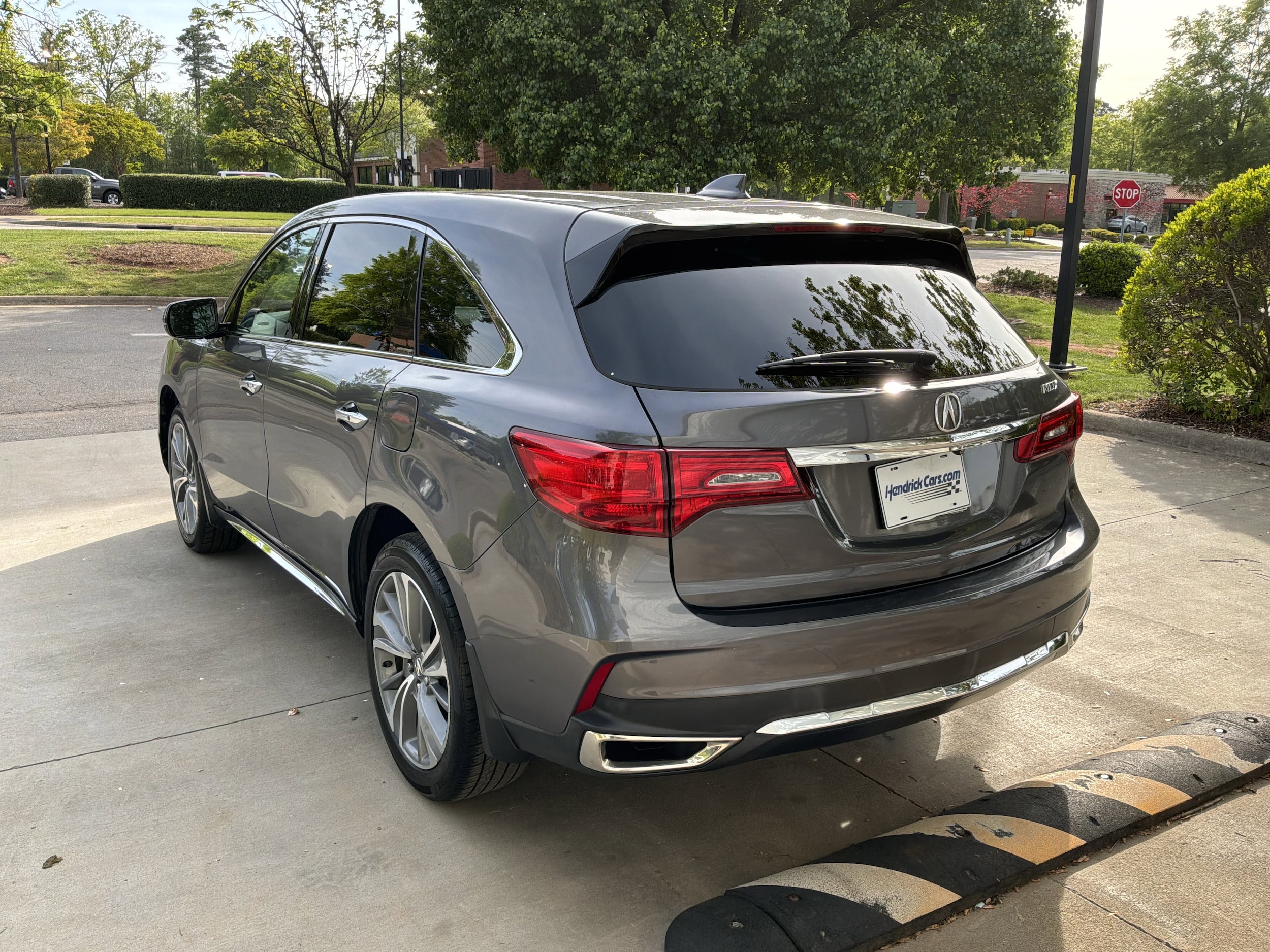 2017 Acura MDX w/Technology Pkg photo 3