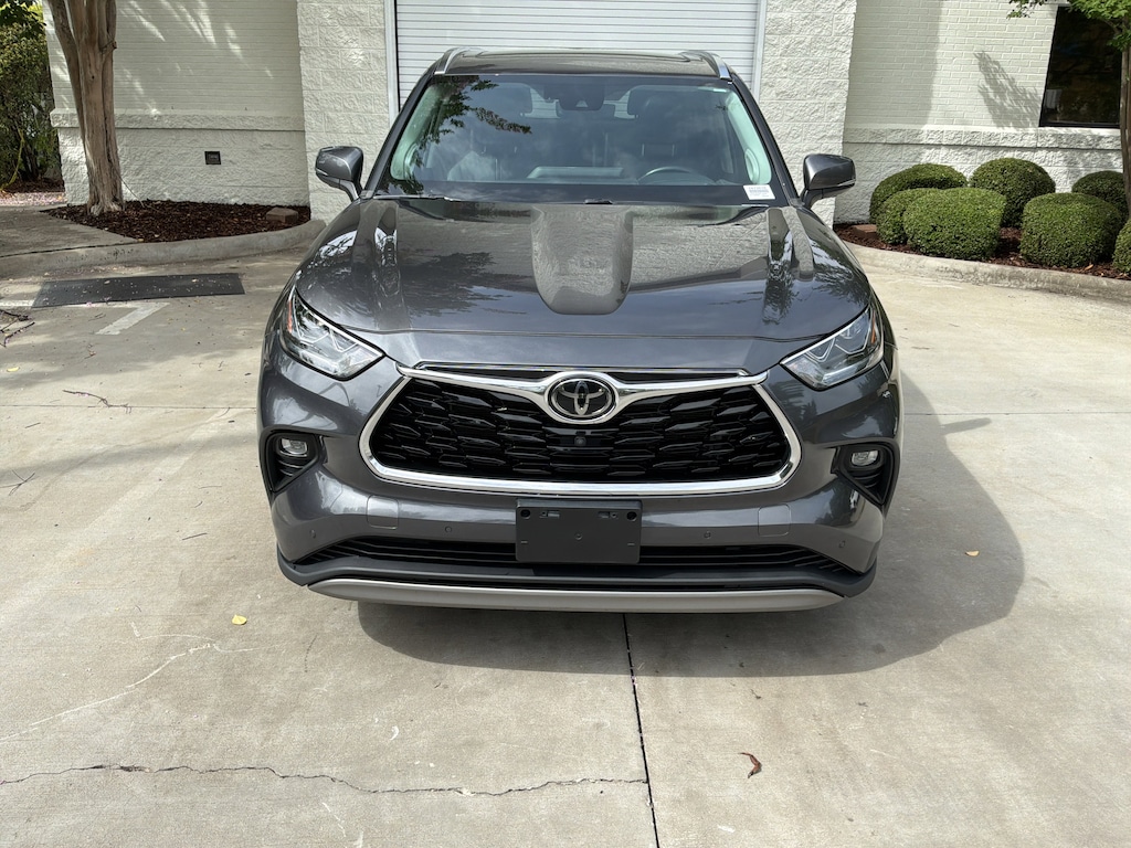 Used 2022 Toyota Highlander Platinum SUV