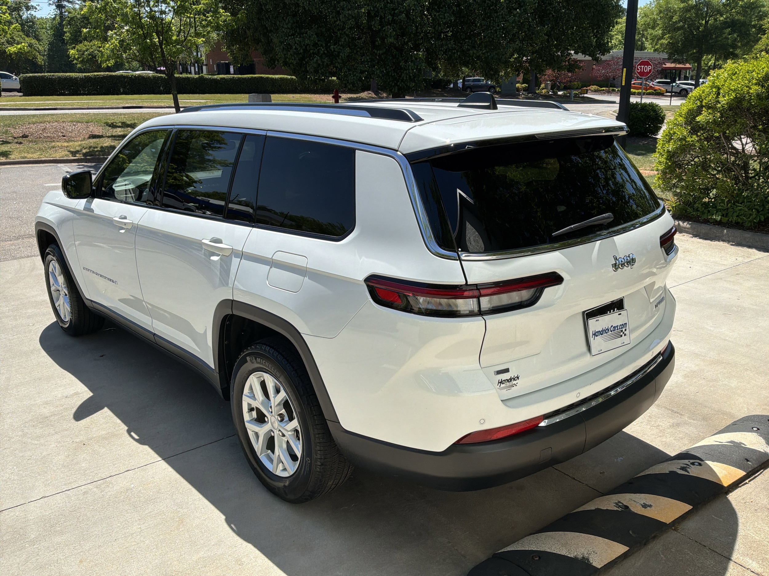 2023 Jeep Grand Cherokee L Limited photo 6