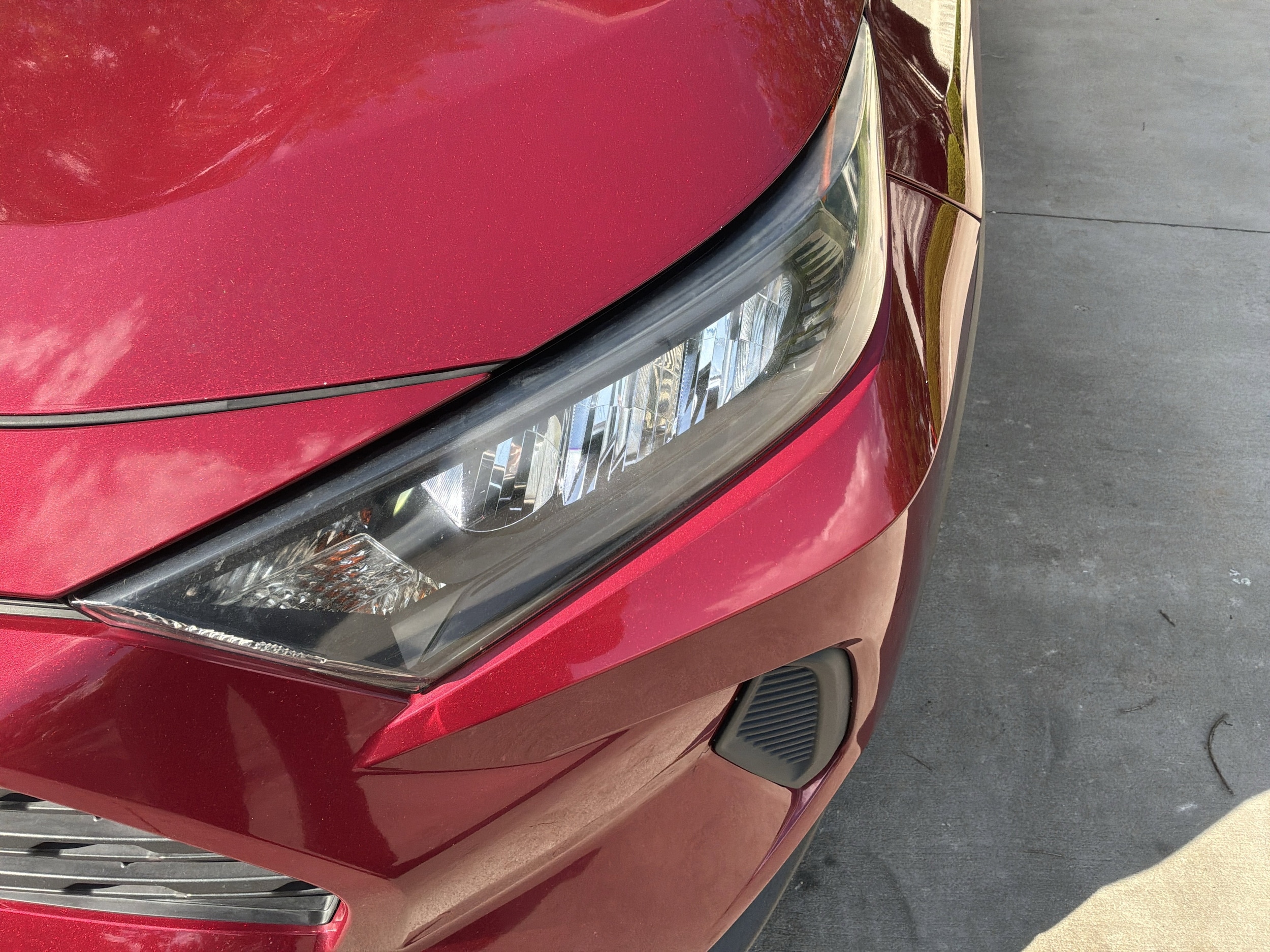 2019 Toyota RAV4 LE photo 5